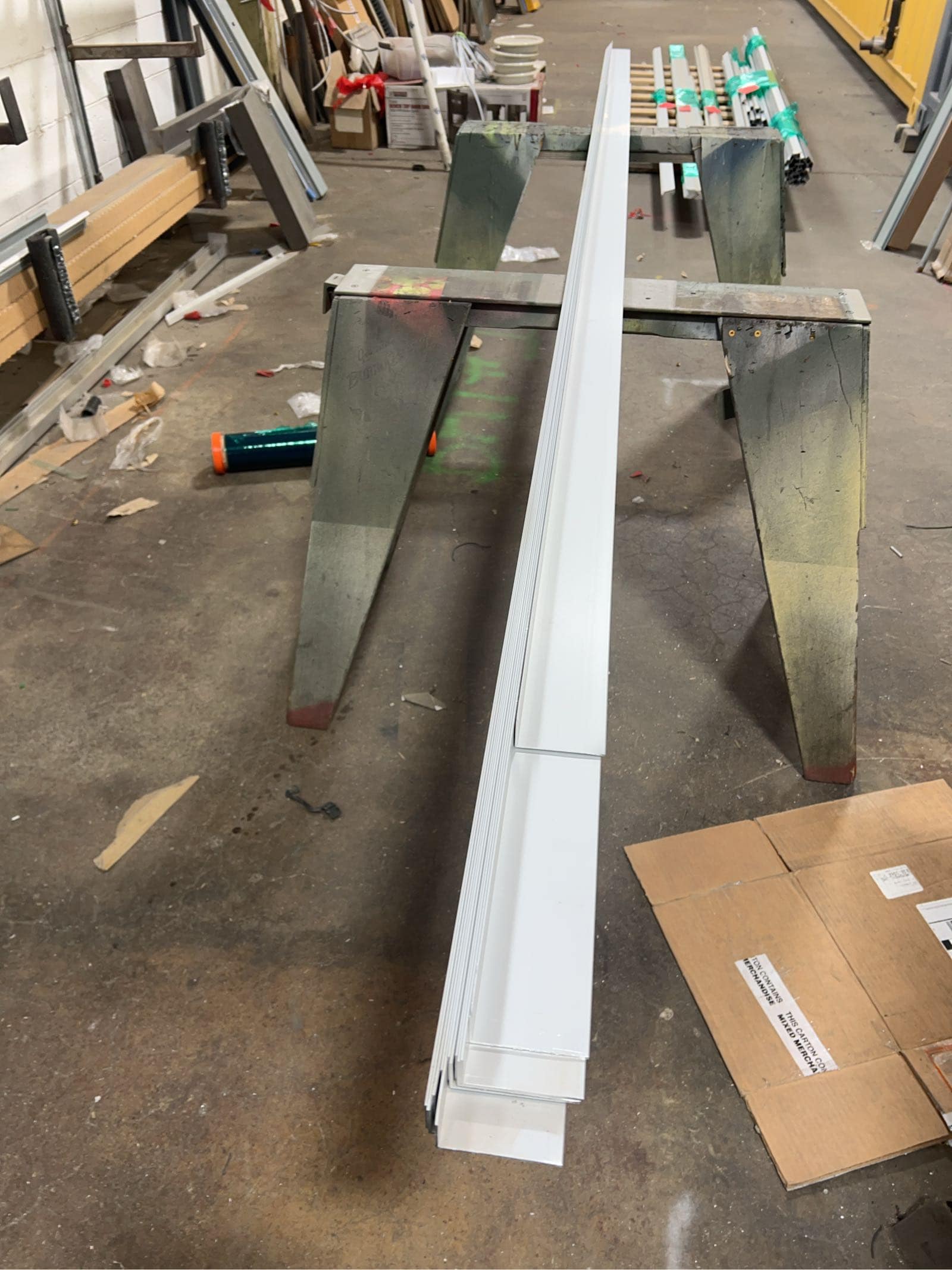 11-aluminum-extrusion-2-1-2-x1-b8ce6c