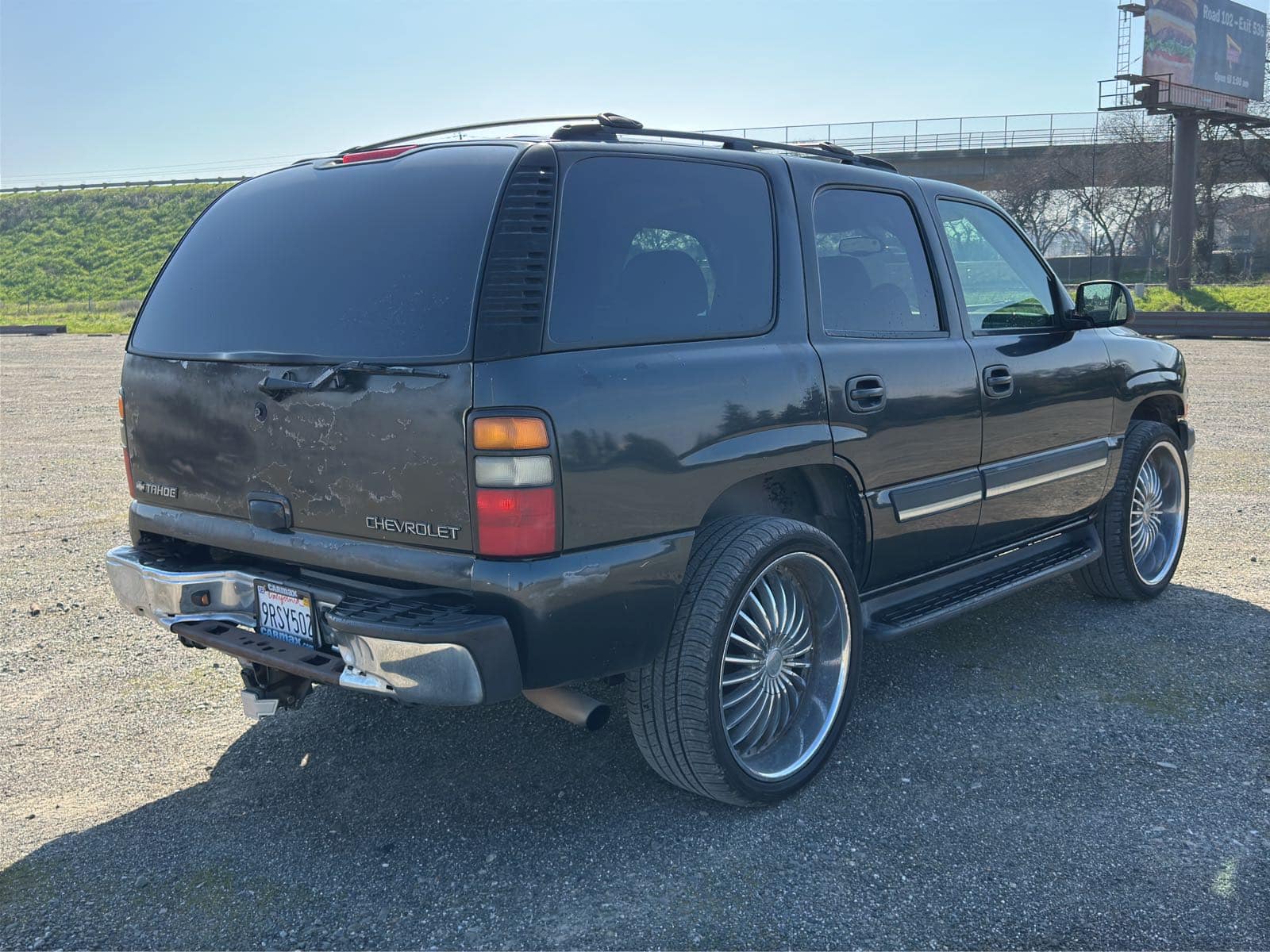 2004 Chevrolet Tahoe, photo 5 of 74