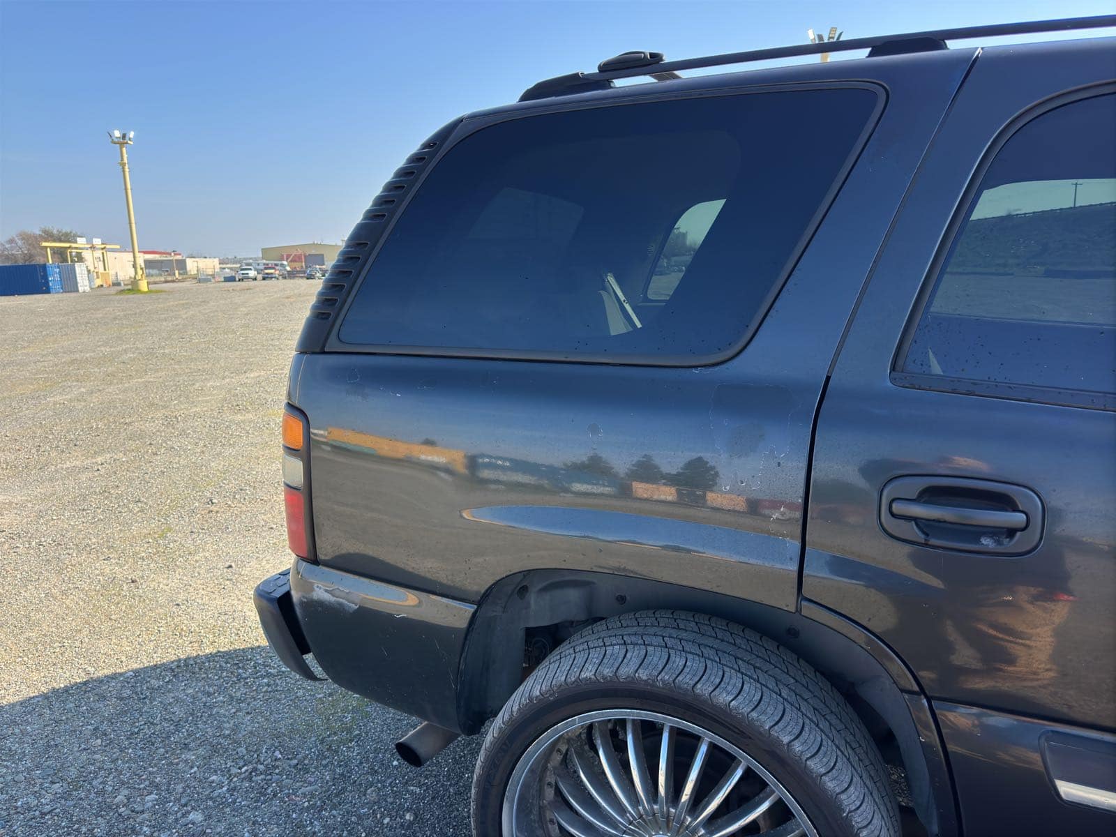 2004 Chevrolet Tahoe, photo 18 of 74