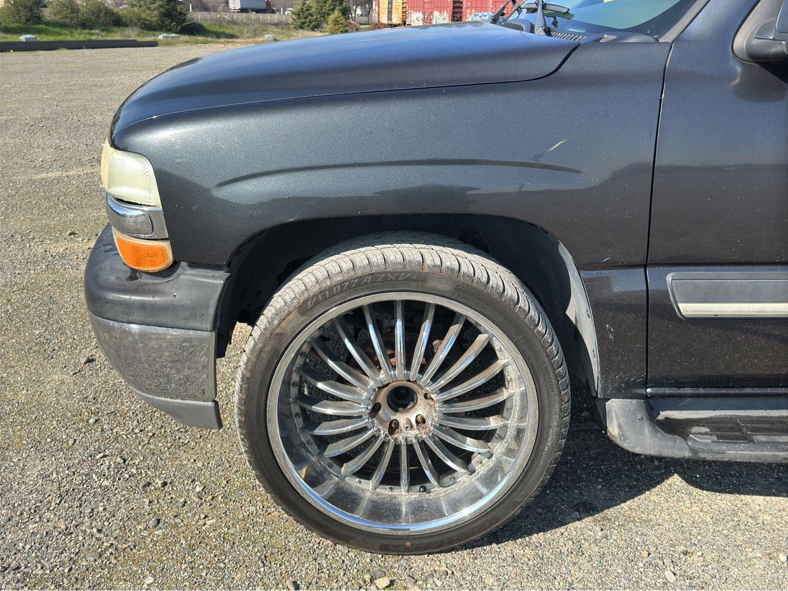 2004 Chevrolet Tahoe, photo 32 of 74