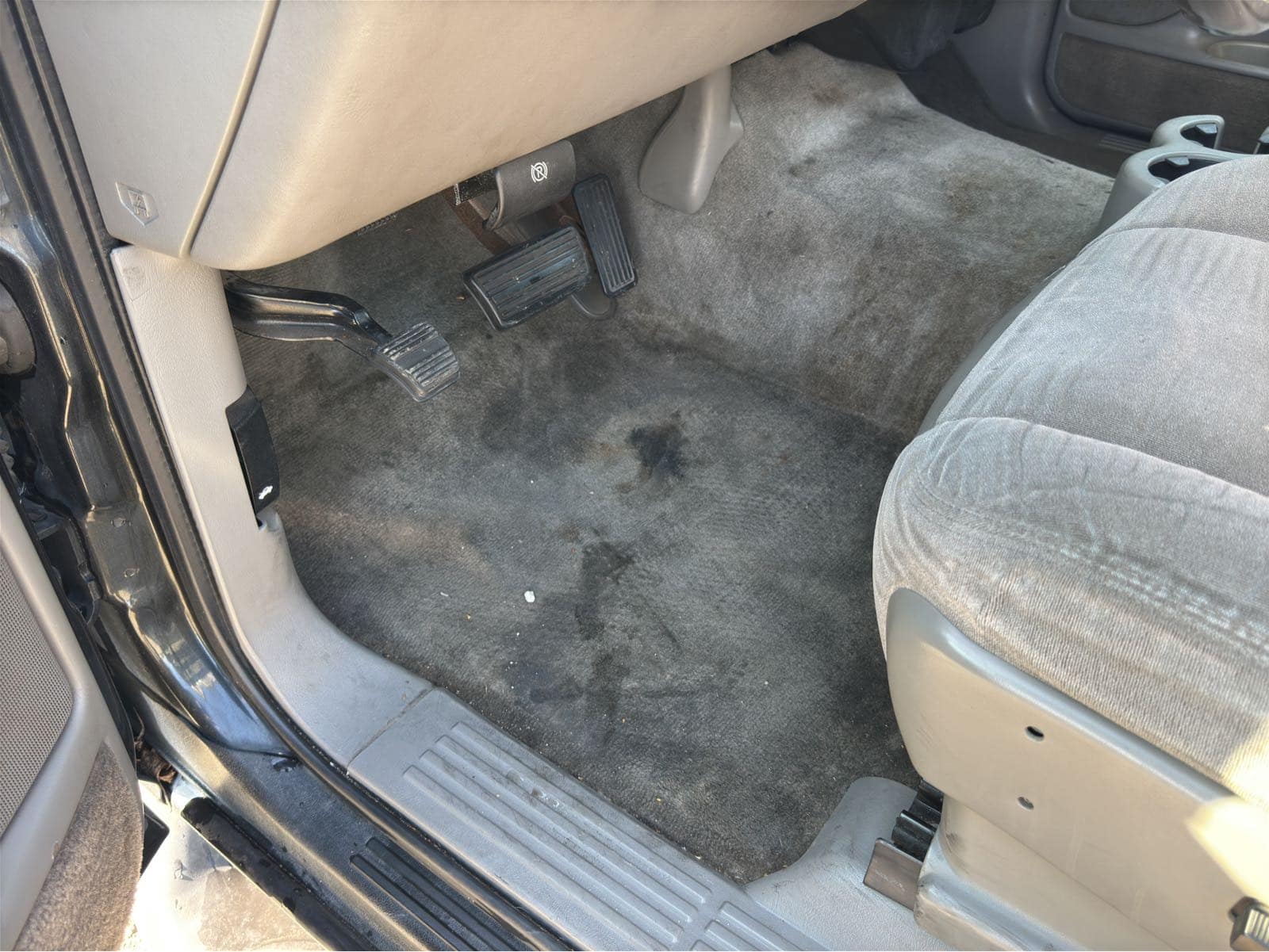2004 Chevrolet Tahoe, photo 43 of 74