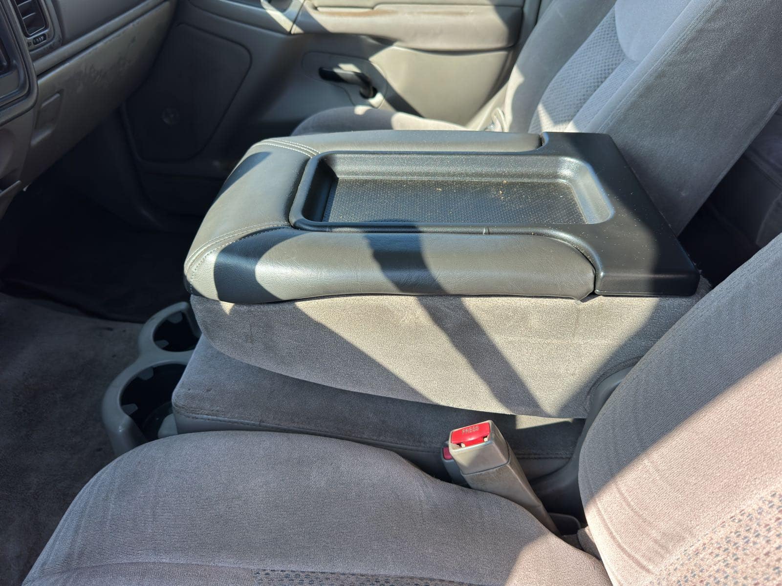 2004 Chevrolet Tahoe, photo 46 of 74