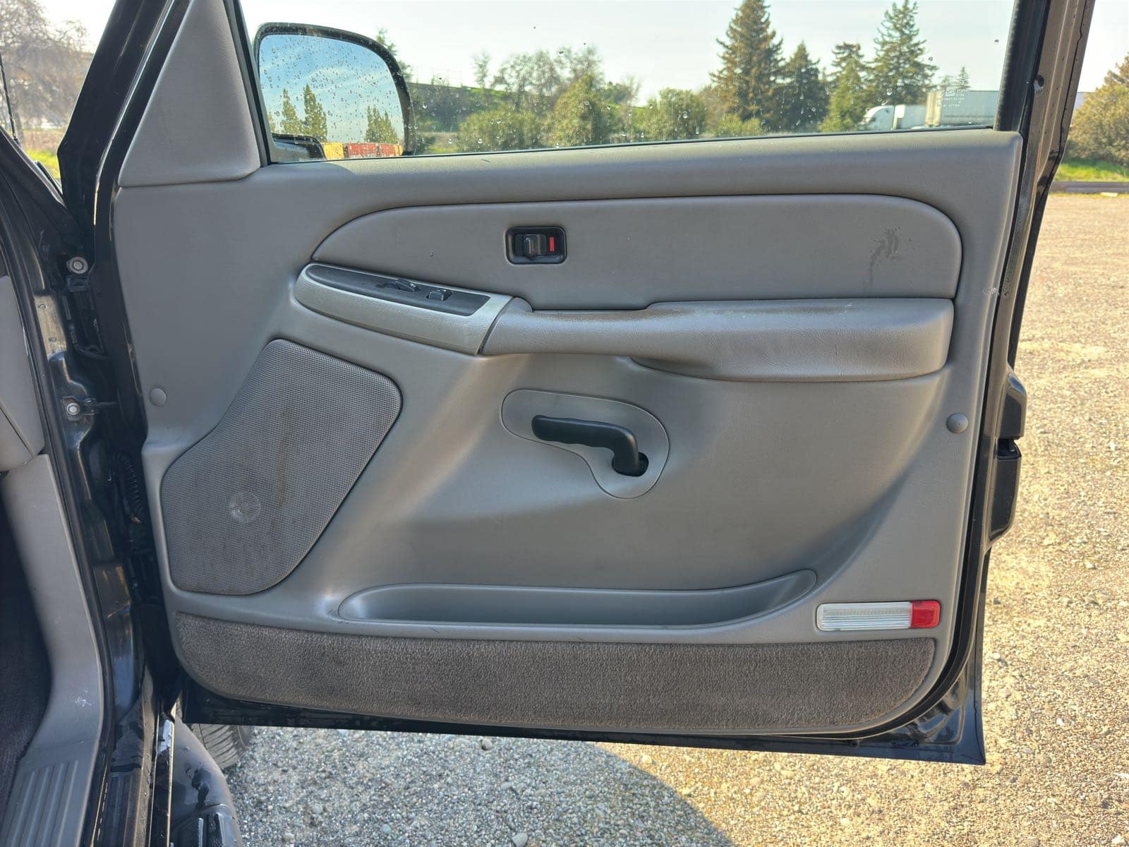 2004 Chevrolet Tahoe, photo 52 of 74
