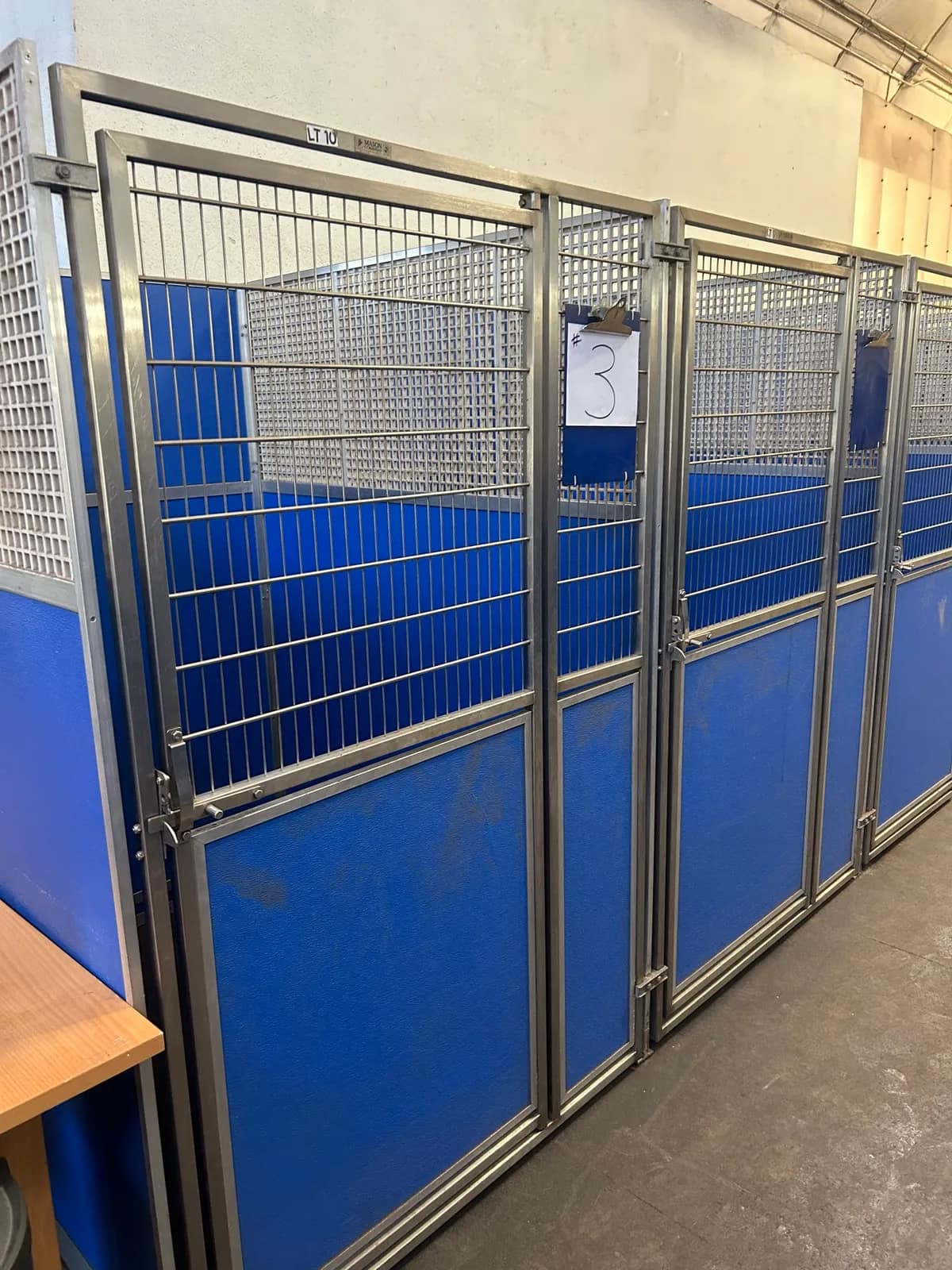 7-dog-kennels-mnjiwlvh