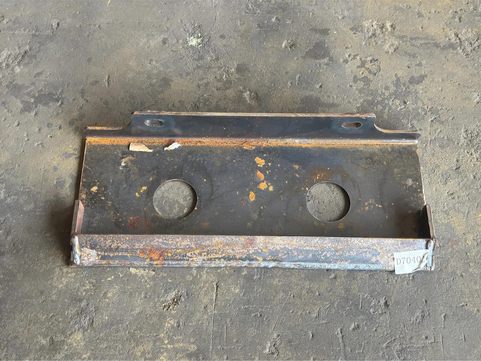 2026-future-mini-skid-steer-mounting-plate-unused-mne1qt9v