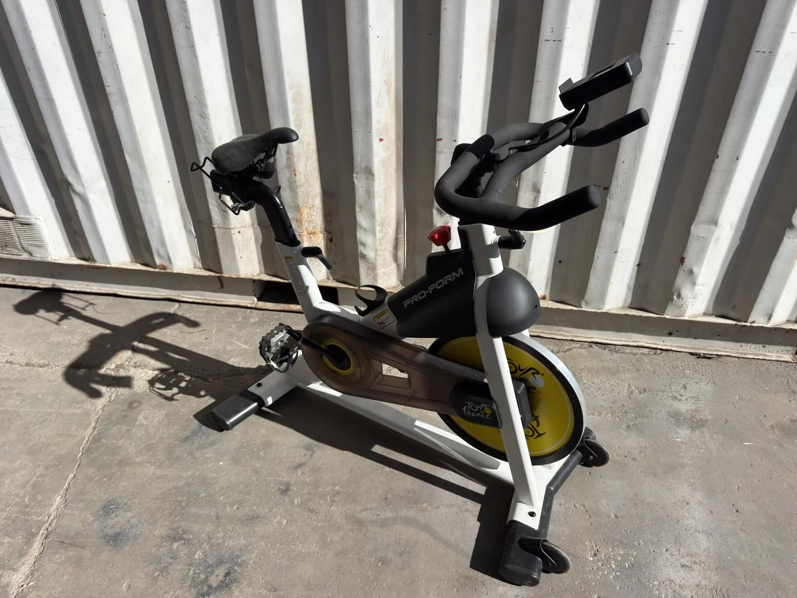 pro-form-tour-de-france-exercise-bike-c388ff