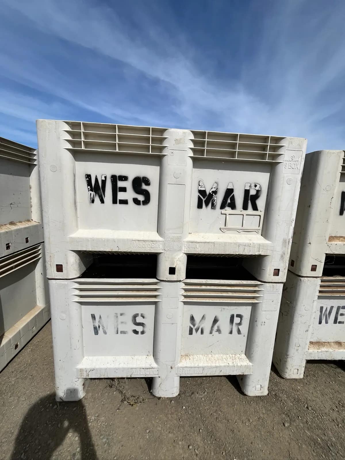 set-of-2-macro-bins-metal-crossbars-lot-4-modlcsa1