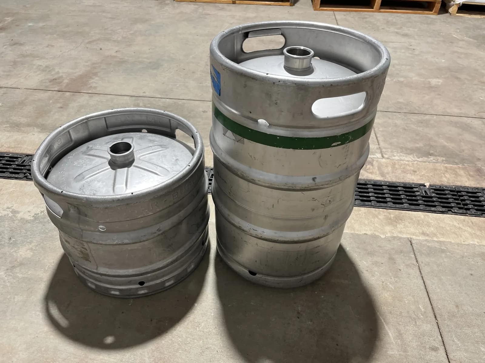 stainless-steel-kegs-set-of-two-75-15-gal-non-triclover-mogf344u