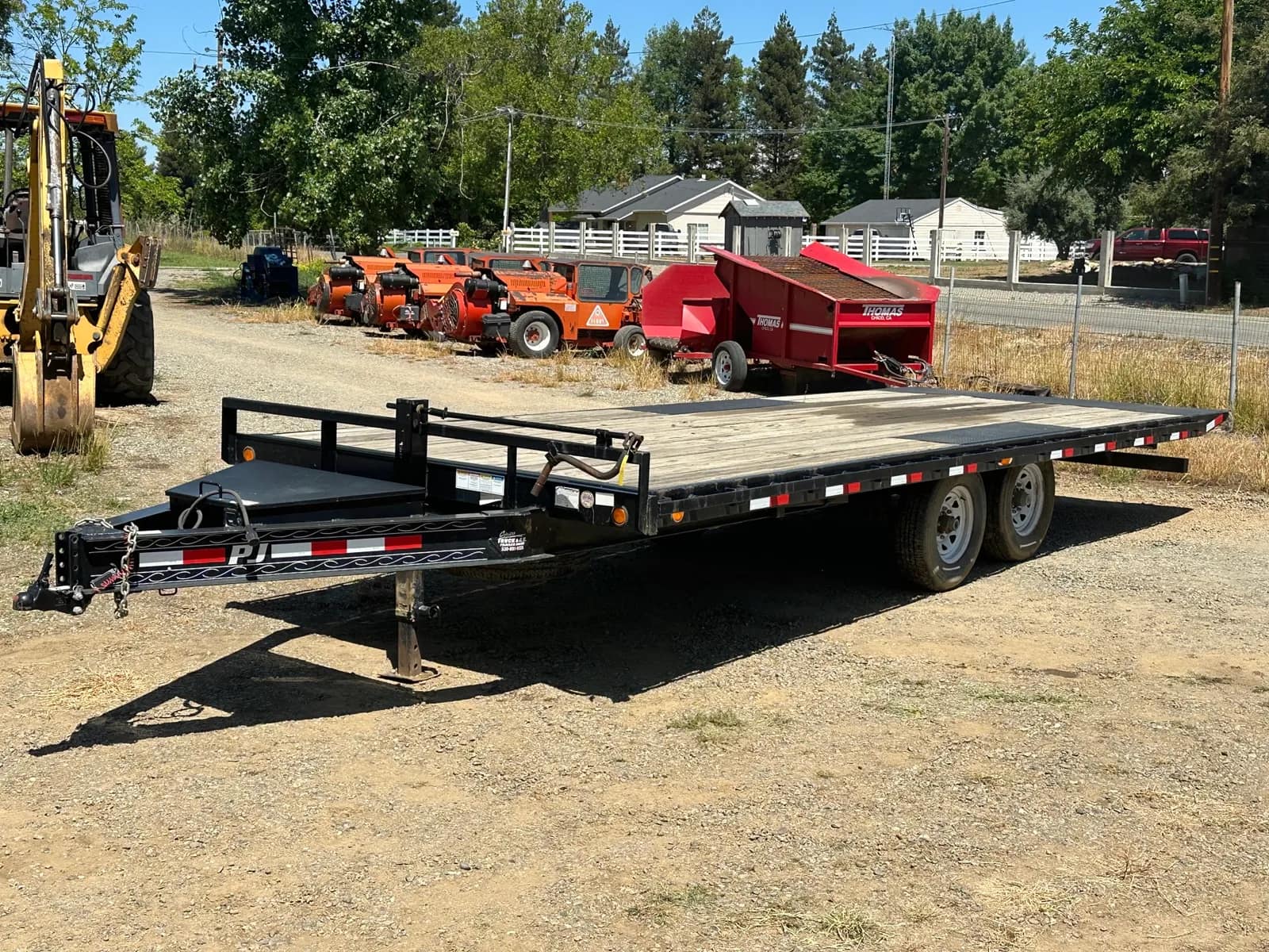 2018-pj-22-flatbed-tilt-trailer-moufhgk0