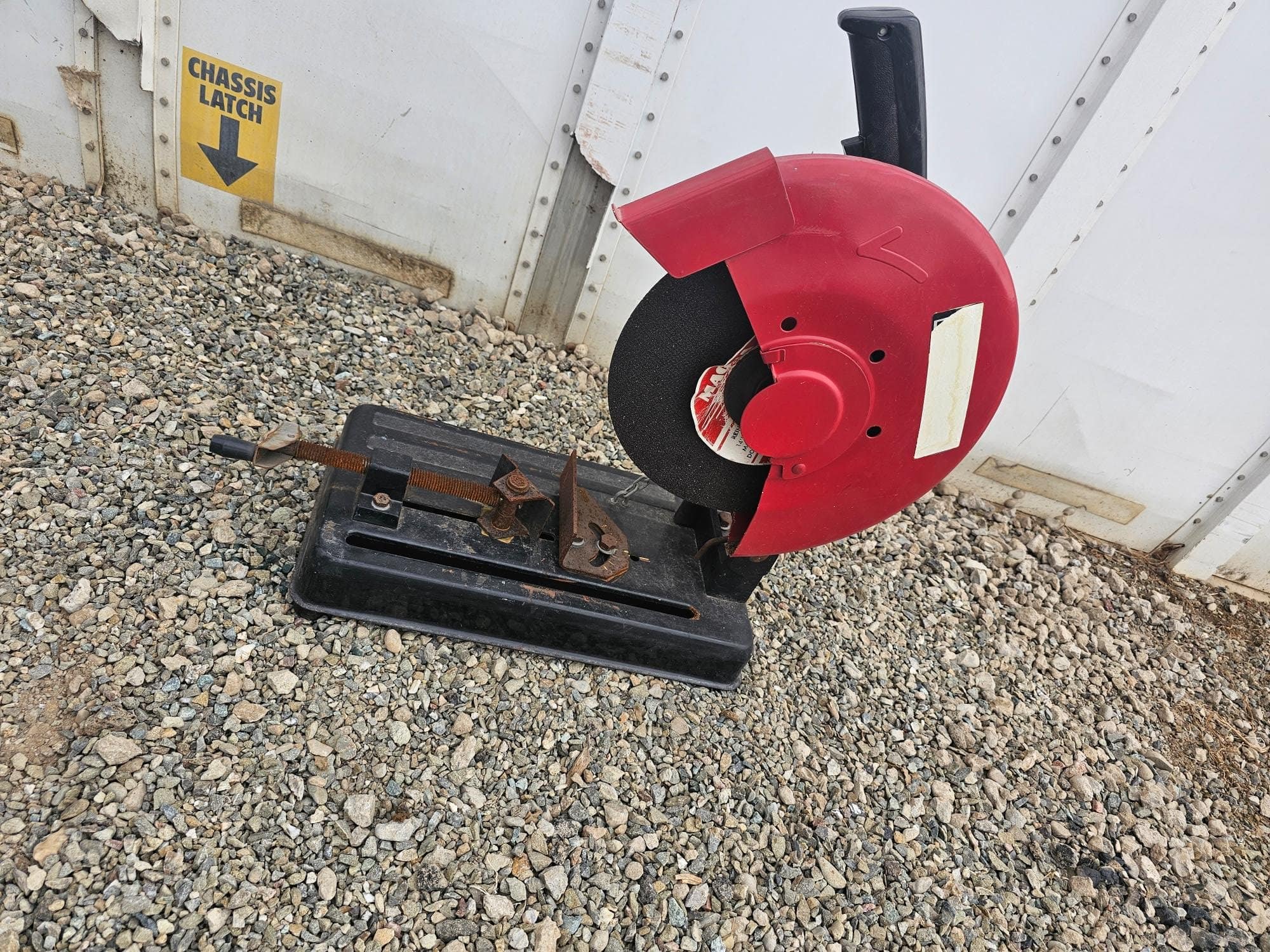 metal-chop-saw-6c7fb8