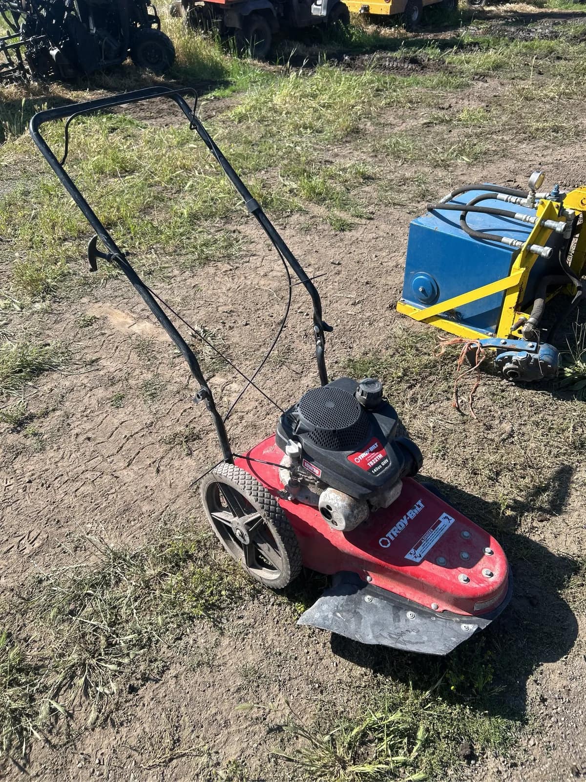 troy-bilt-trimmer-432d71