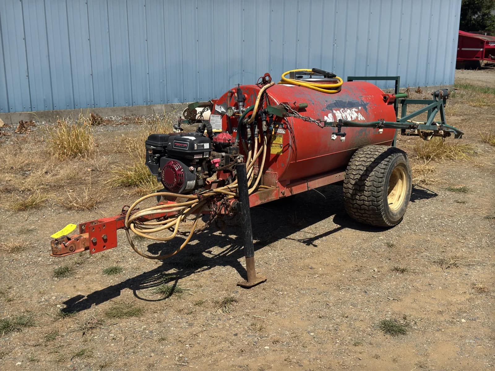rears-pull-tank-200-gallon-sprayer-mpq8rkwh