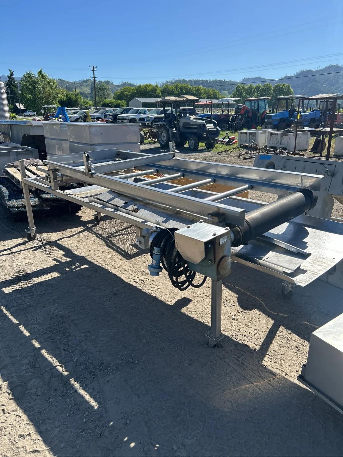 winery-conveyor-fame-with-motor-b190c5