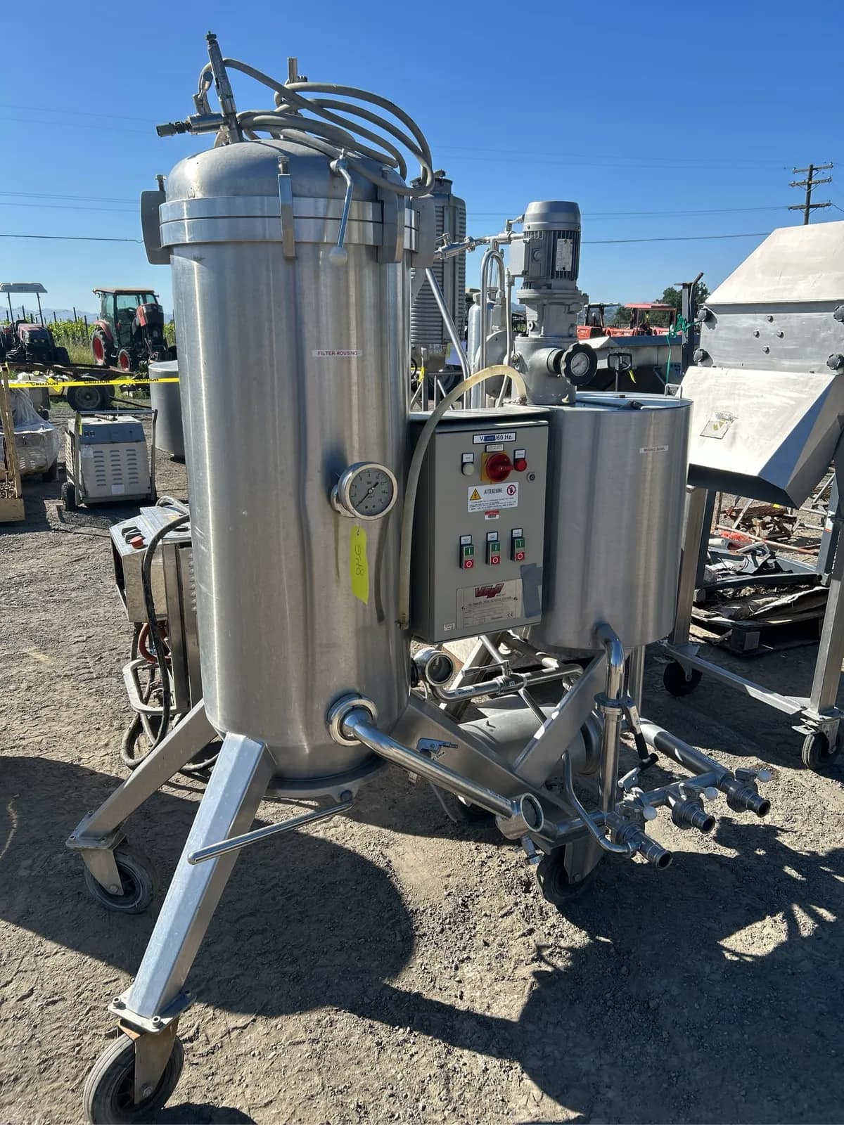 velo-winery-filter-and-mixing-equipment-1d7895