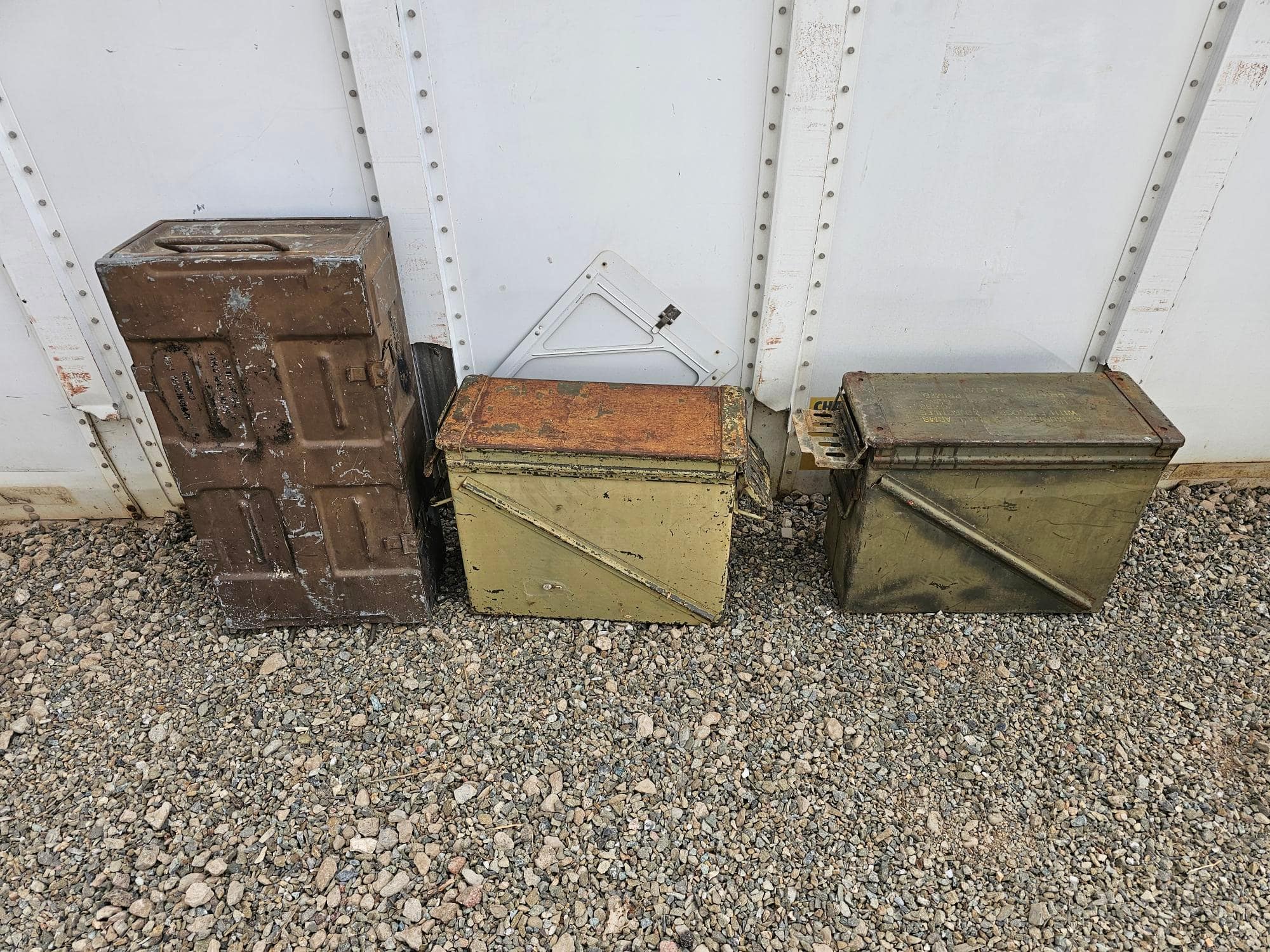 metal-boxes-b6fd79