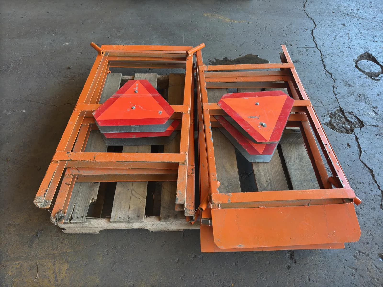 4-metal-folding-safety-barriers-mpppccrl