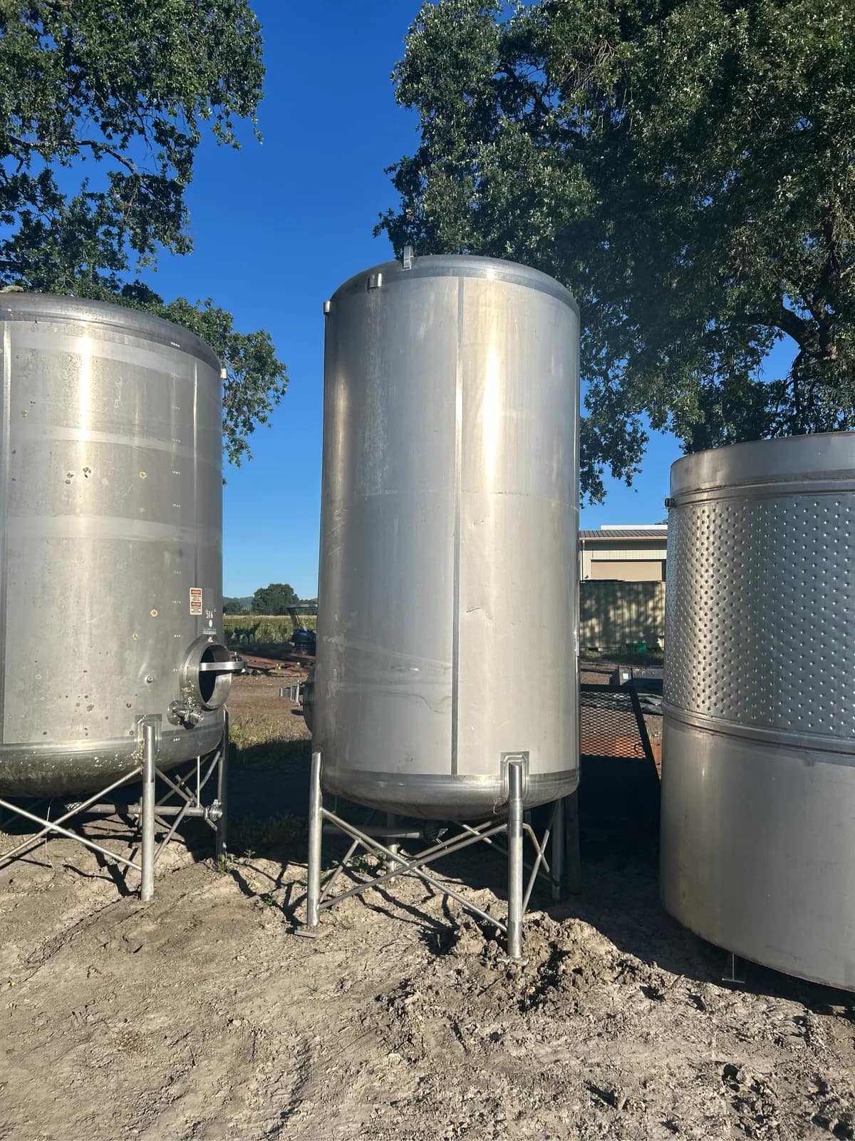 stainless-1600-gallon-tank-mpois7ox