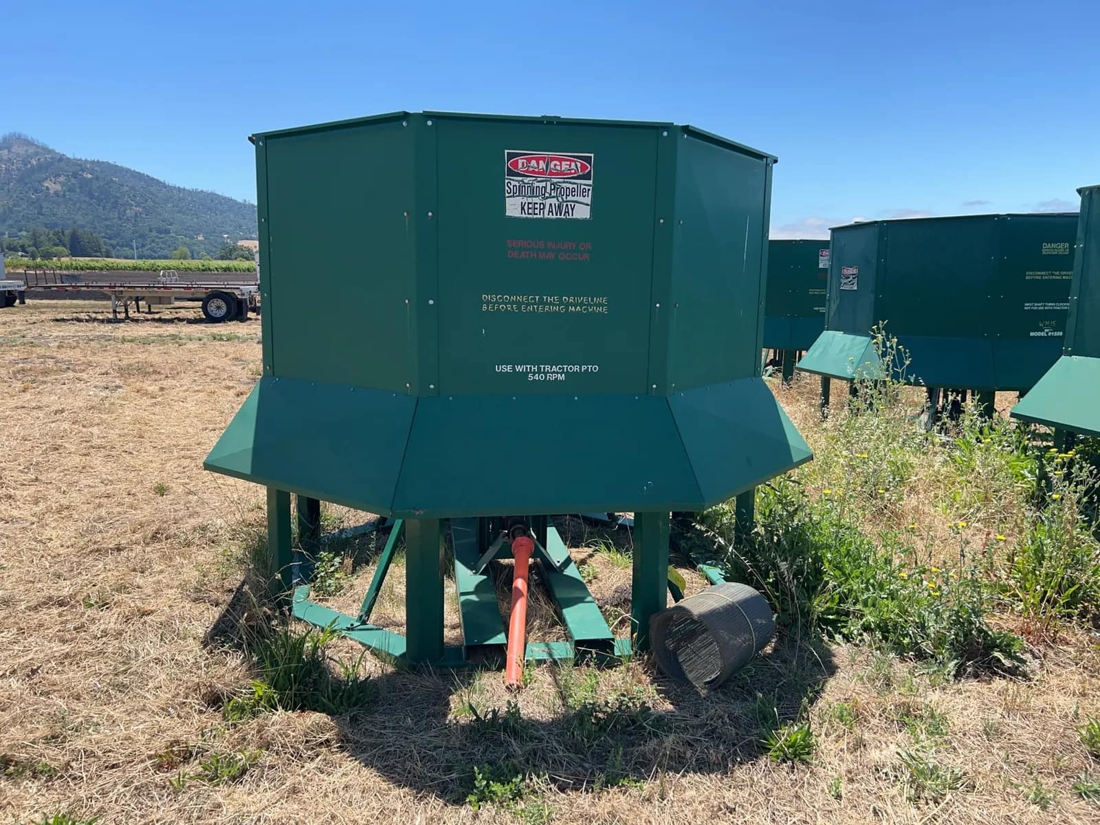 shur-farm-wind-machine-b88e3b