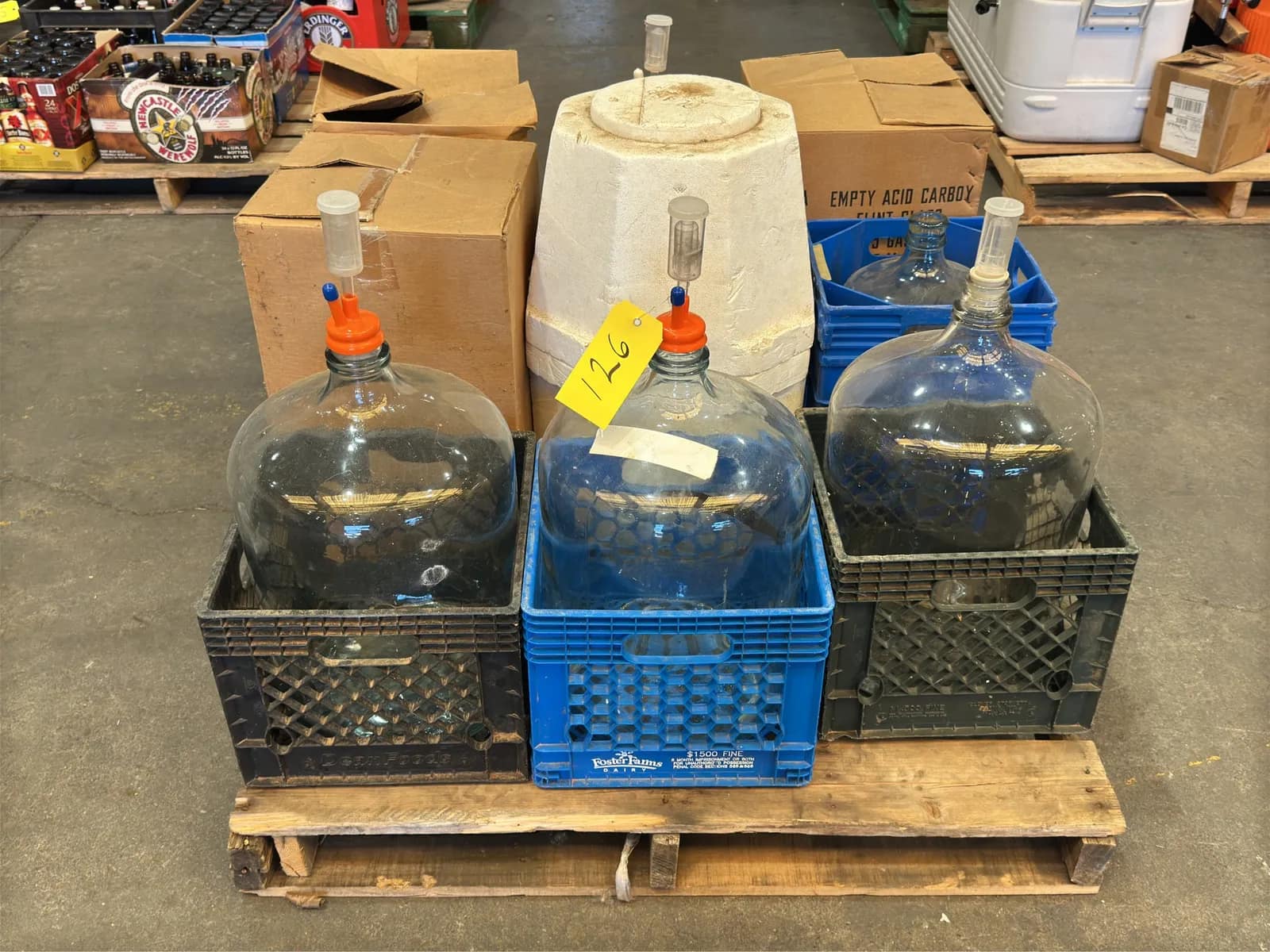 contents-of-pallet-9-assorted-heavy-duty-fermenting-bottles-mppsmo1a