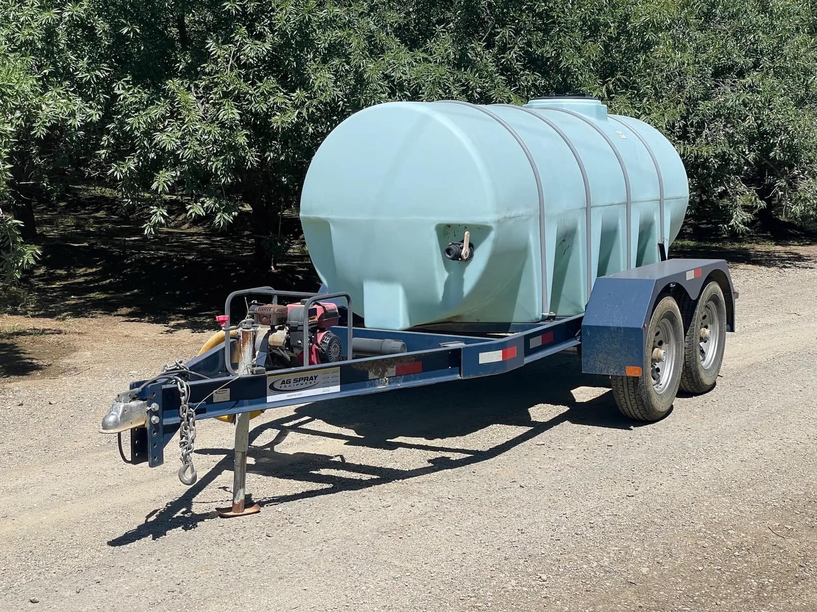 2020-ag-spray-equipment-1000gal-nurse-trailer-mpq6mq4m