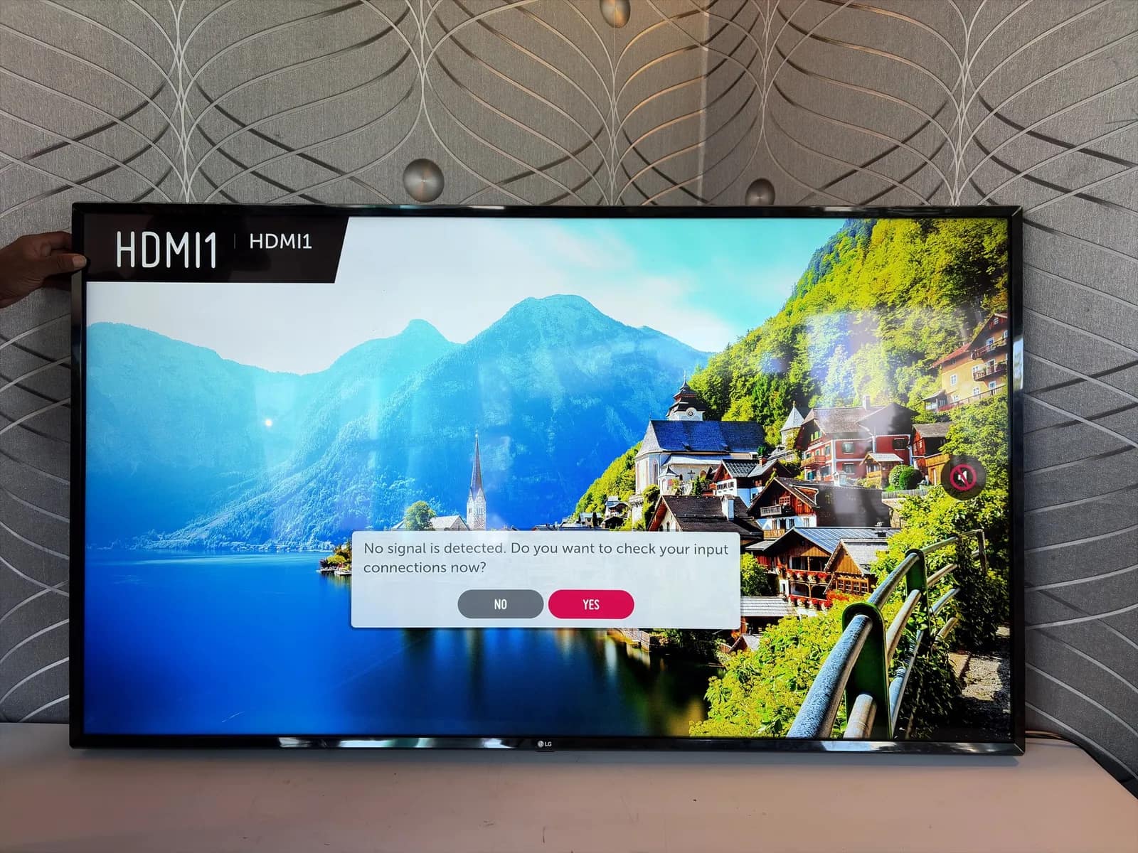 50-lg-tv-with-articulating-wall-mount-and-remote-control-mpn340en