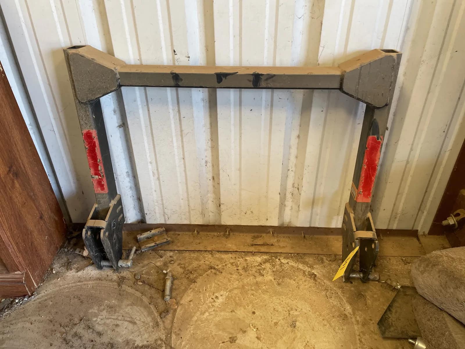 utility-vehicle-attachment-bar-mppybyiz