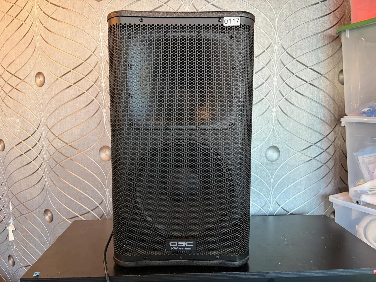 qsc-kw122-powered-speaker-021cbc