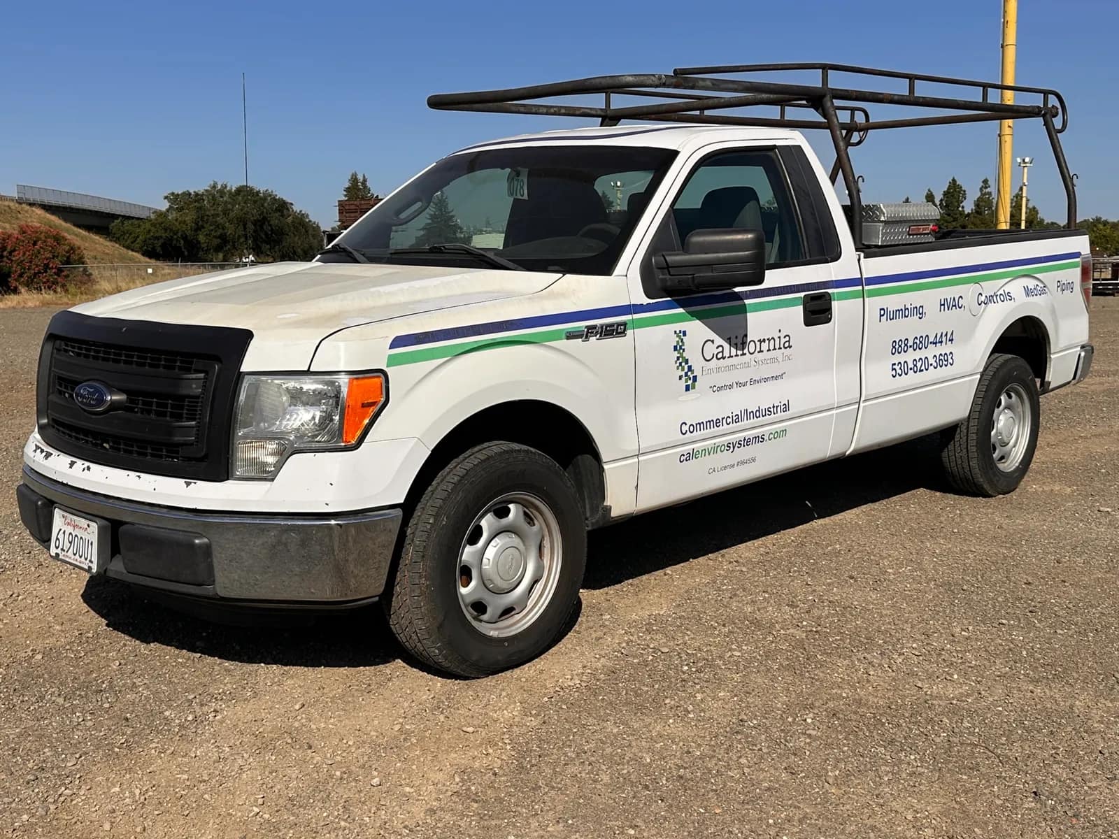 2014-ford-f-150-xl-pickup-with-bed-mounted-tool-box-and-lumber-rack-mpvrmahl