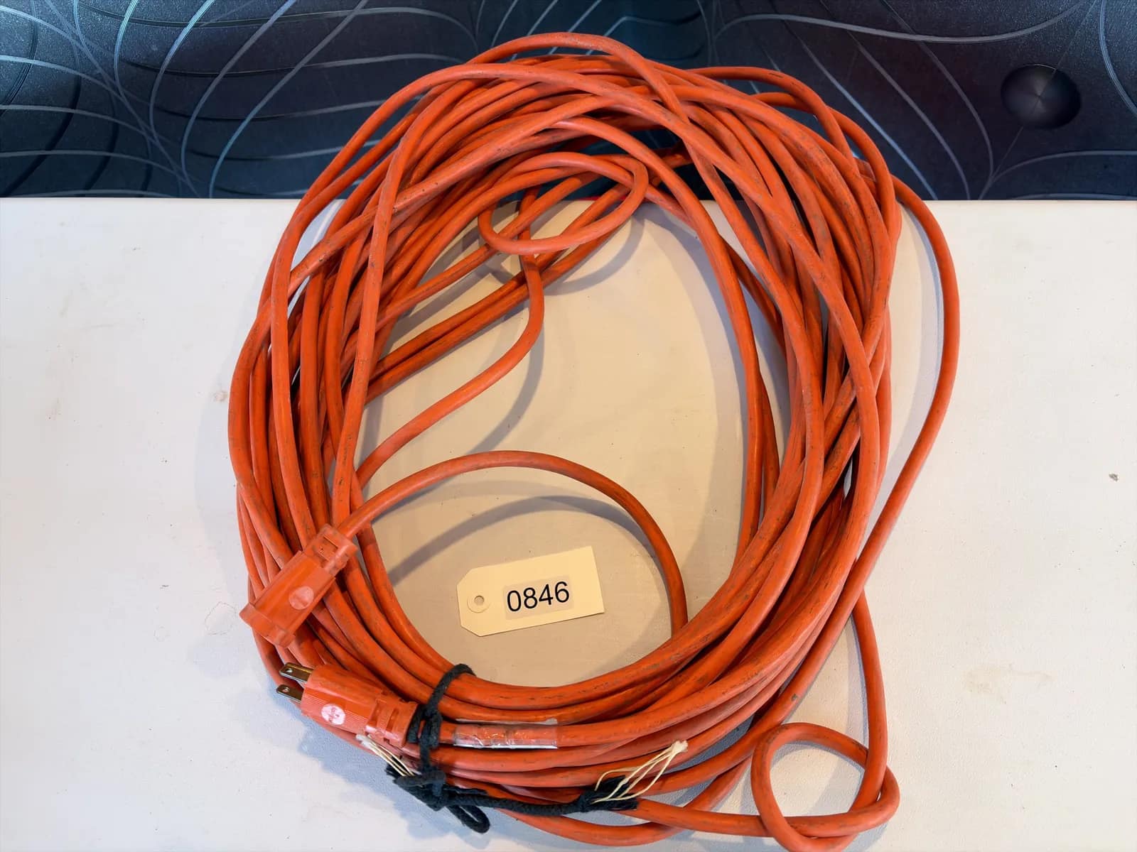 75-orange-extension-cord-mpjdiagd