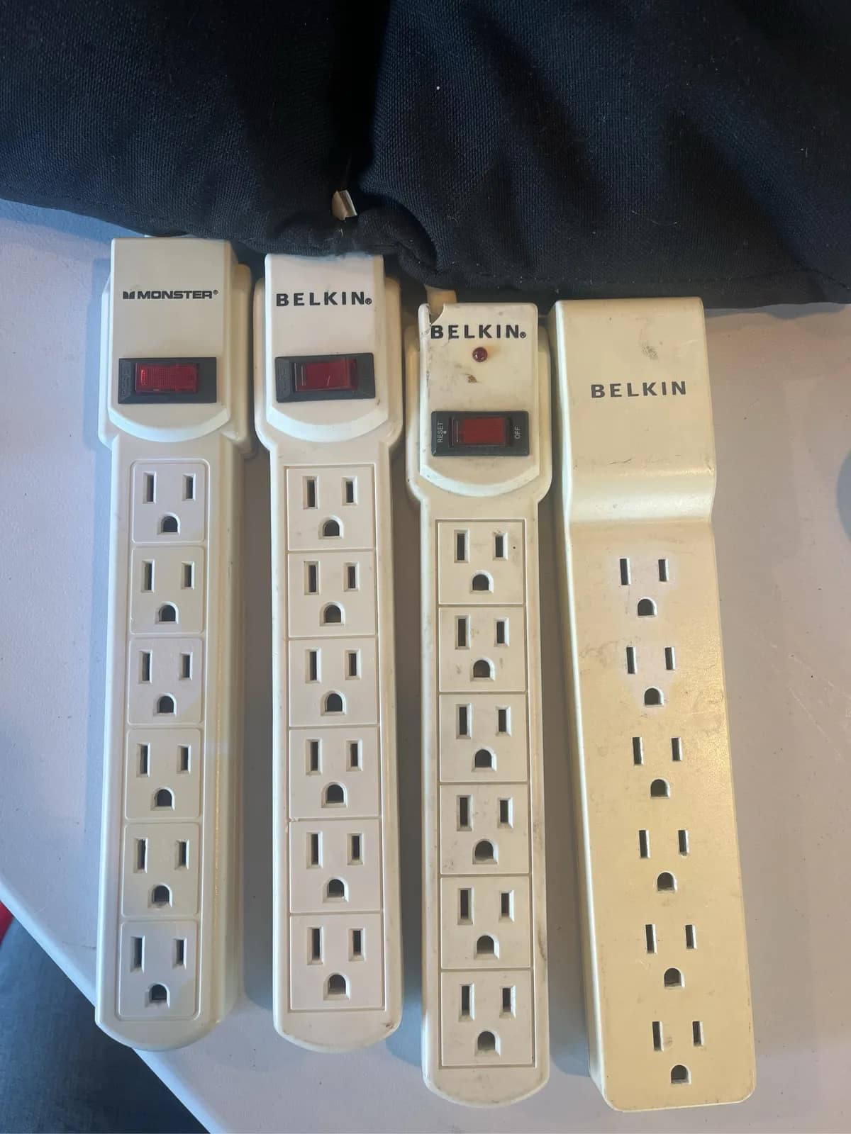 4-power-strips-belkin-and-monster-brands-mpr80r46