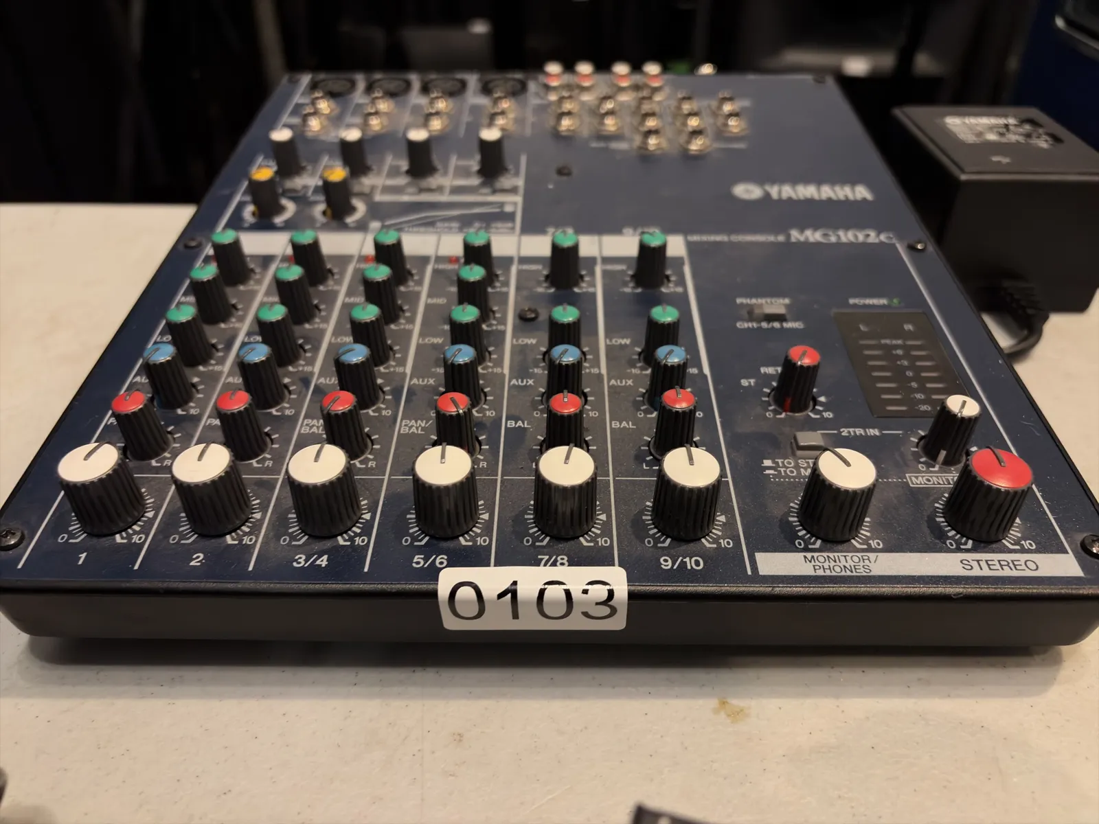 yamaha-mixing-console-mg102c-5b7514