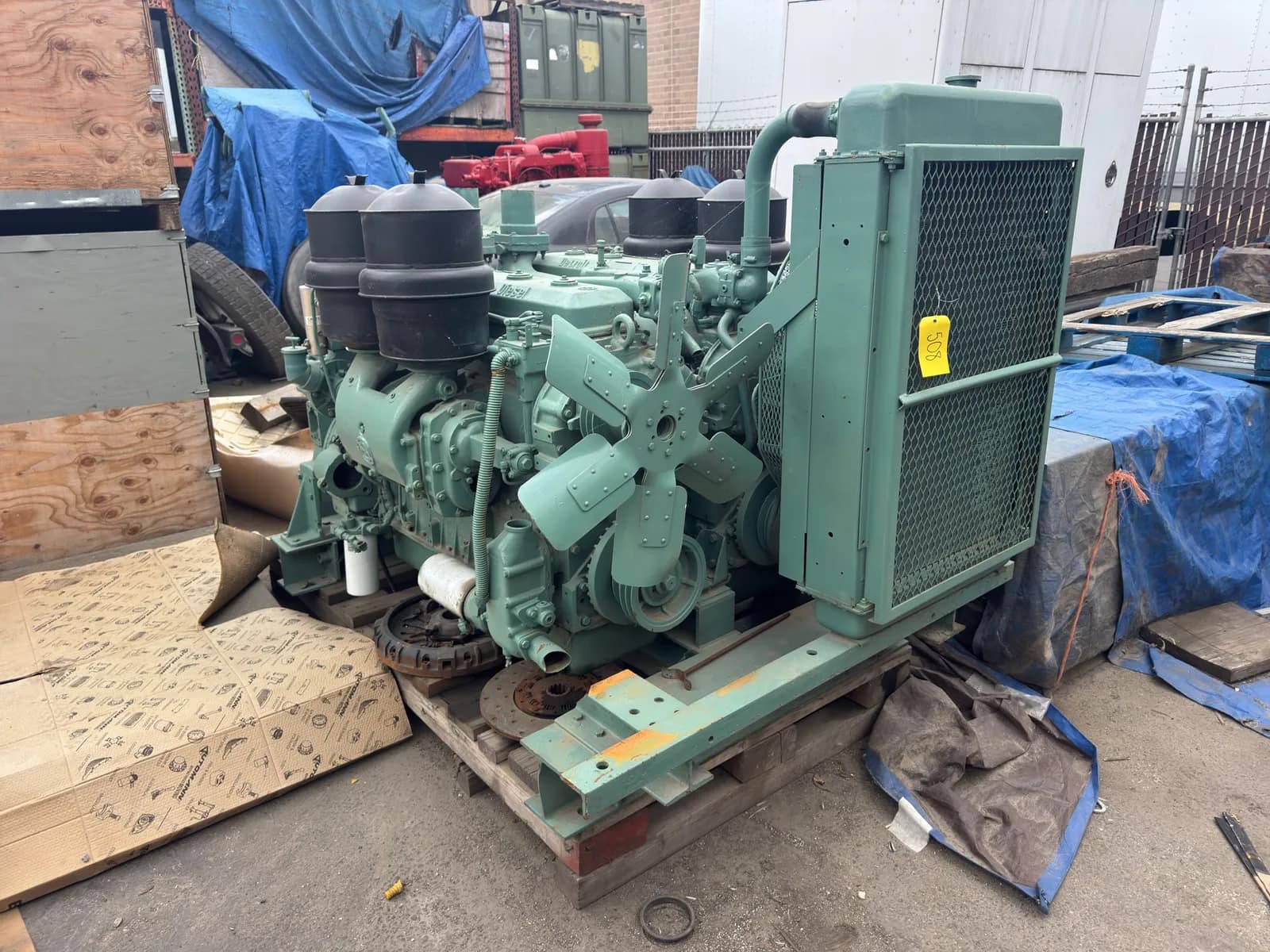 Twin-Engine Detroit Diesel Inline 6 Motors With Combining Gearbox, photo 3 of 36