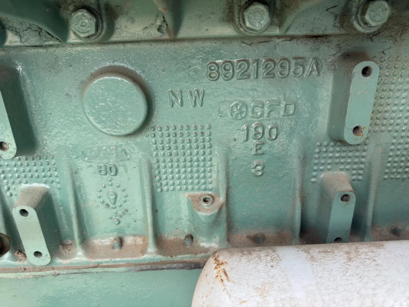 Twin-Engine Detroit Diesel Inline 6 Motors With Combining Gearbox, photo 10 of 36