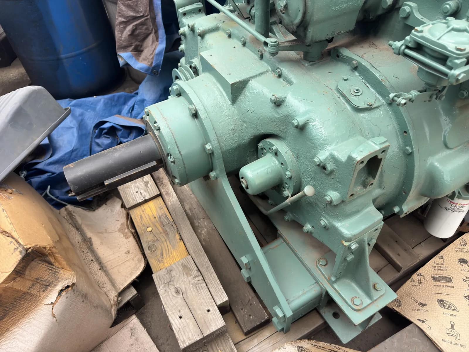 Twin-Engine Detroit Diesel Inline 6 Motors With Combining Gearbox, photo 13 of 36