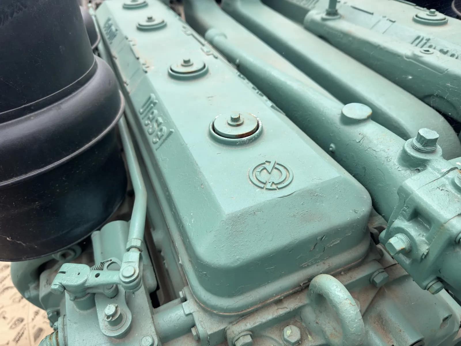 Twin-Engine Detroit Diesel Inline 6 Motors With Combining Gearbox, photo 34 of 36