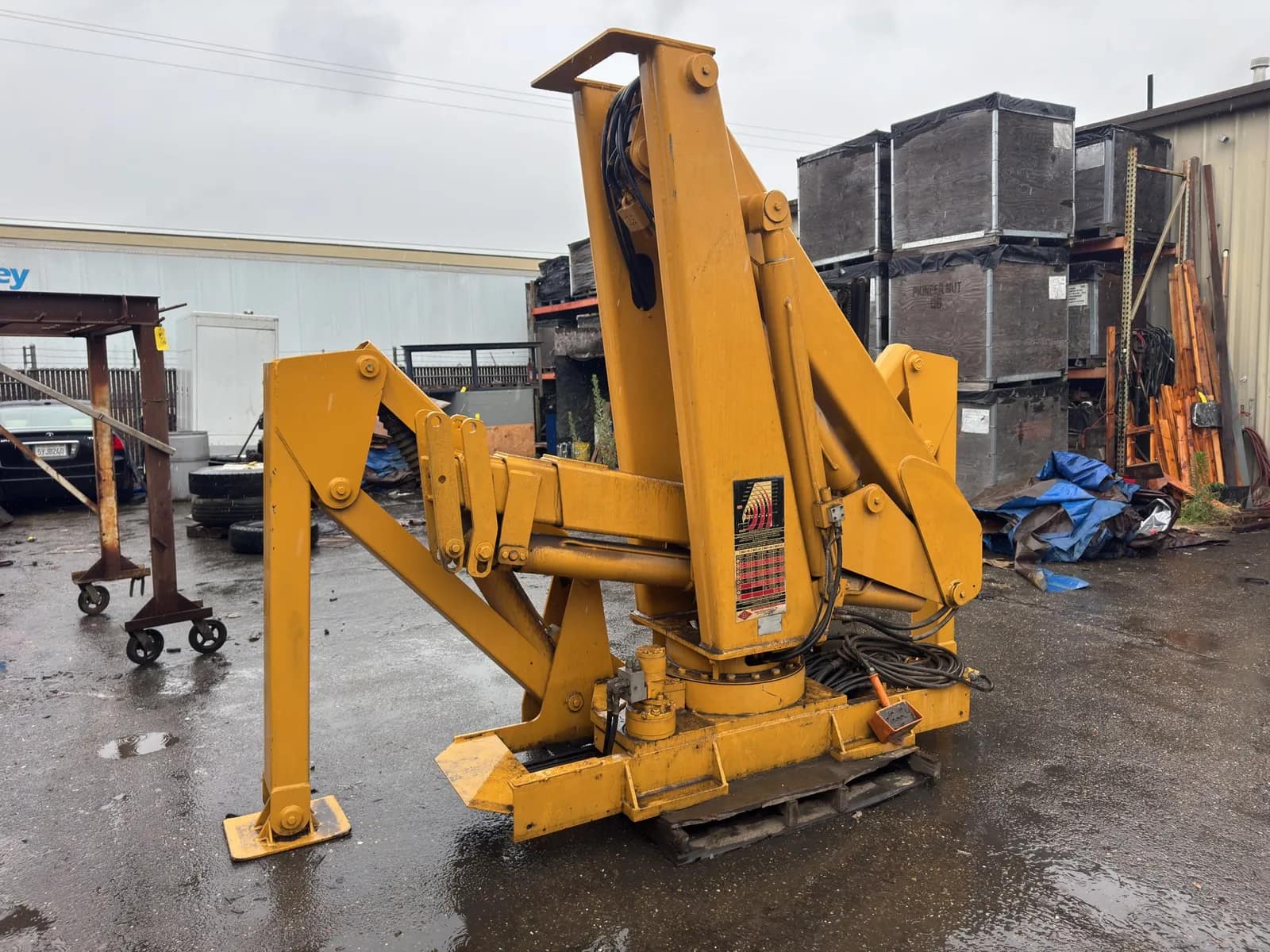 FMT 14,000 Lbs Truck Mounted Hydraulic Boom Crane With Stabilizing Arms, photo 3 of 32