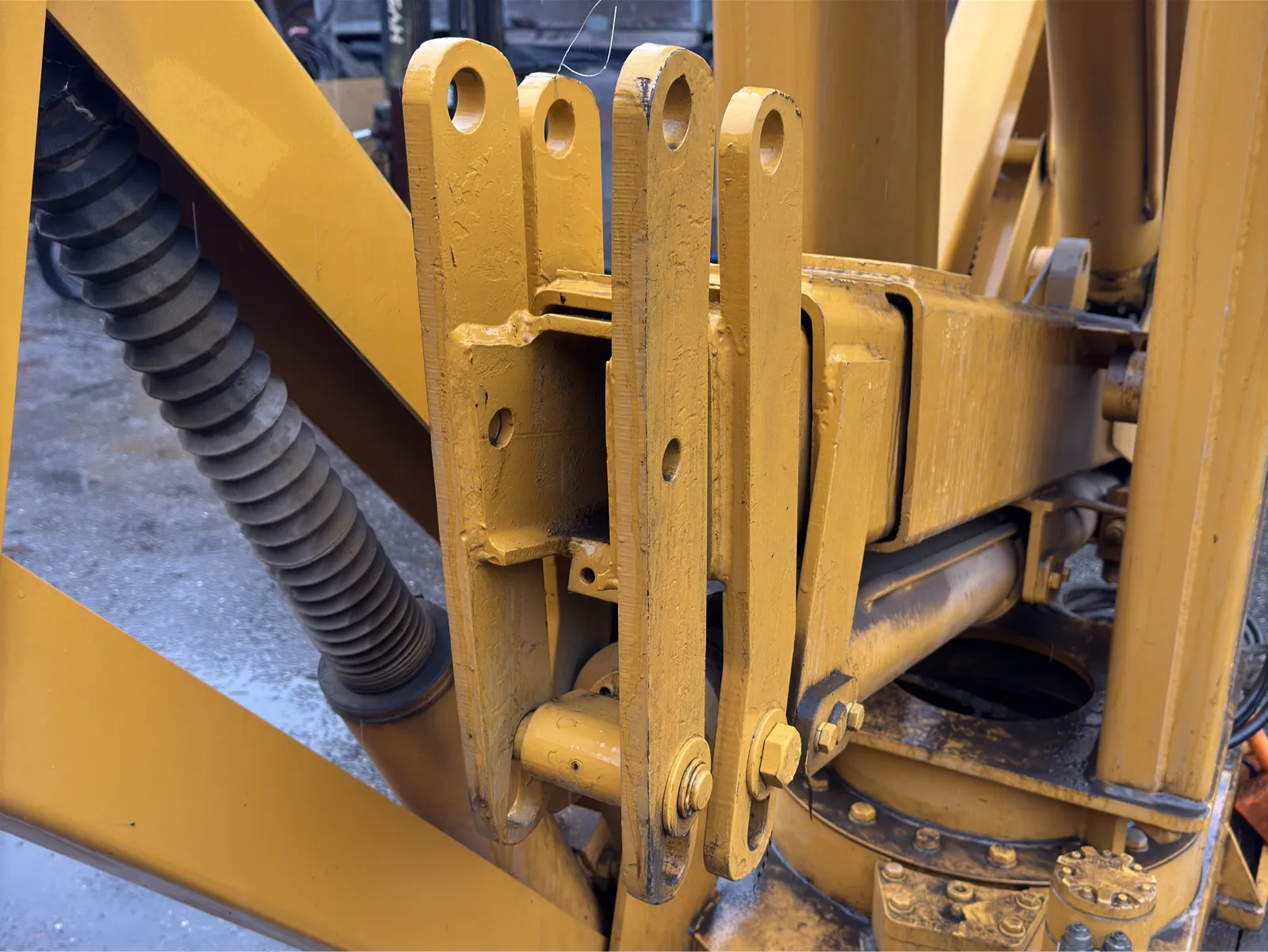 FMT 14,000 Lbs Truck Mounted Hydraulic Boom Crane With Stabilizing Arms, photo 11 of 32