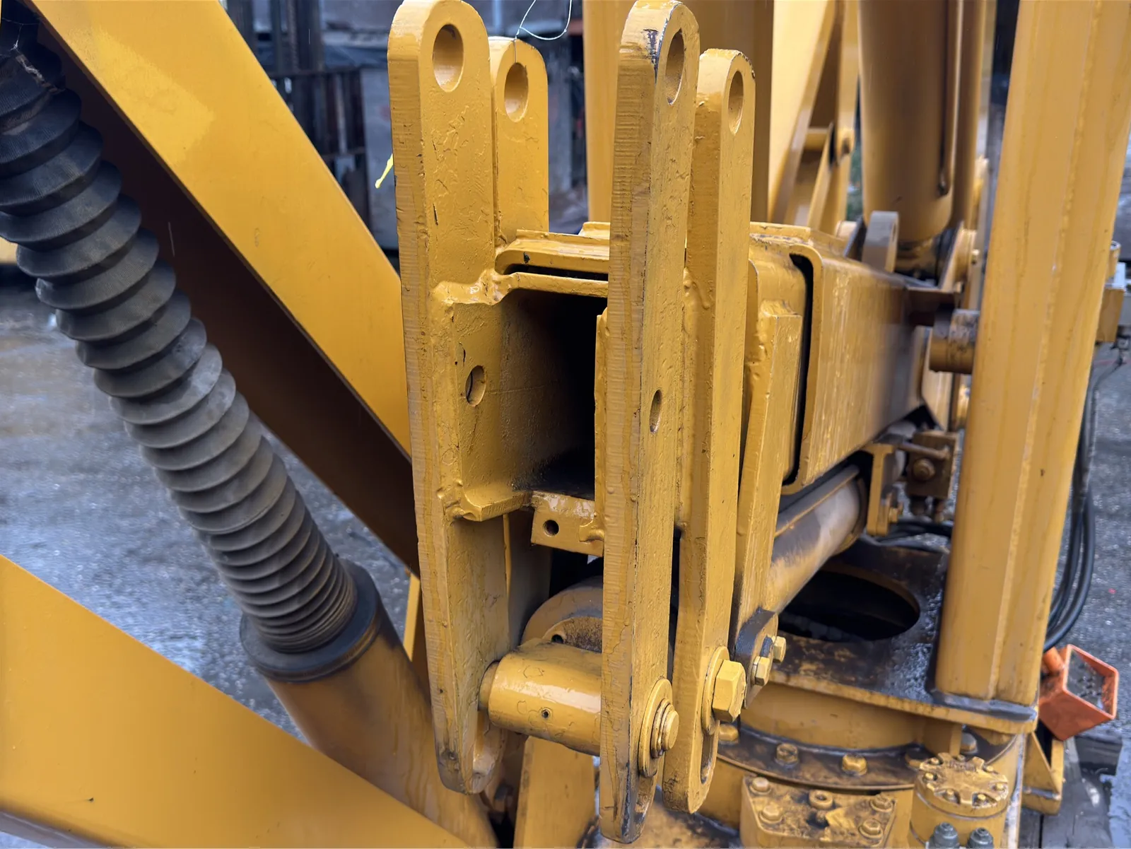 FMT 14,000 Lbs Truck Mounted Hydraulic Boom Crane With Stabilizing Arms, photo 12 of 32