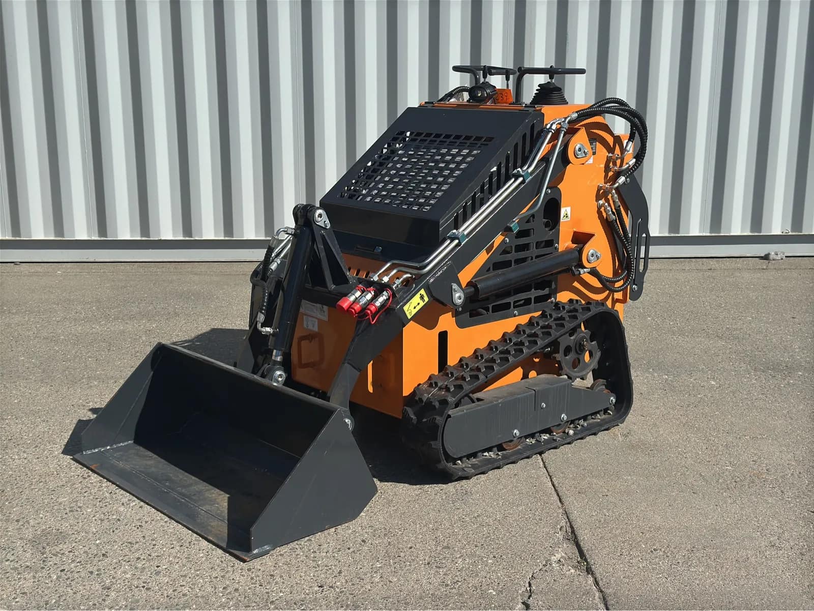2025-arteer-qb-480-compact-skid-steer-track-loader-unused-mprd2on2