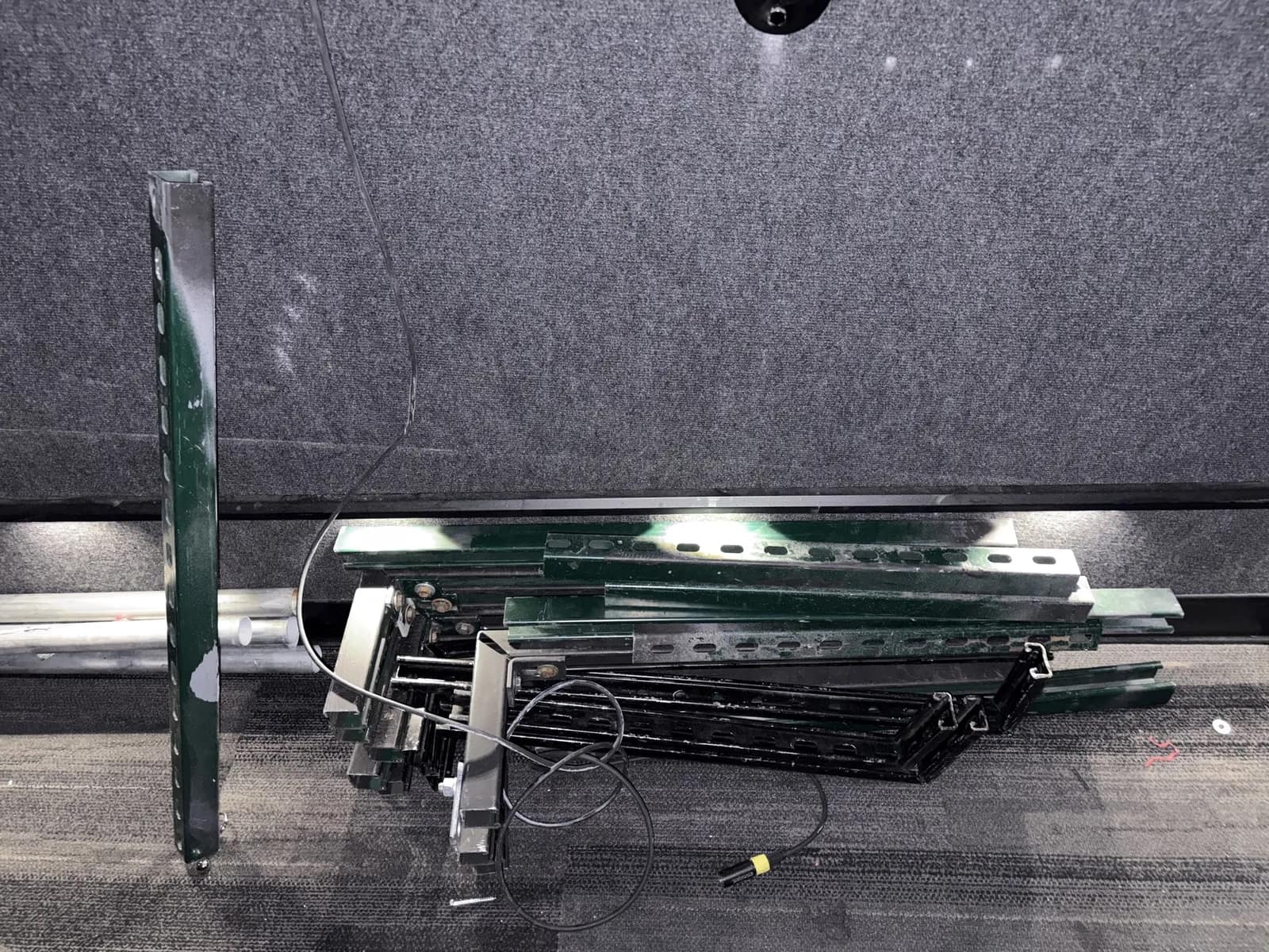 lot-of-unistrut-pieces-07ac32