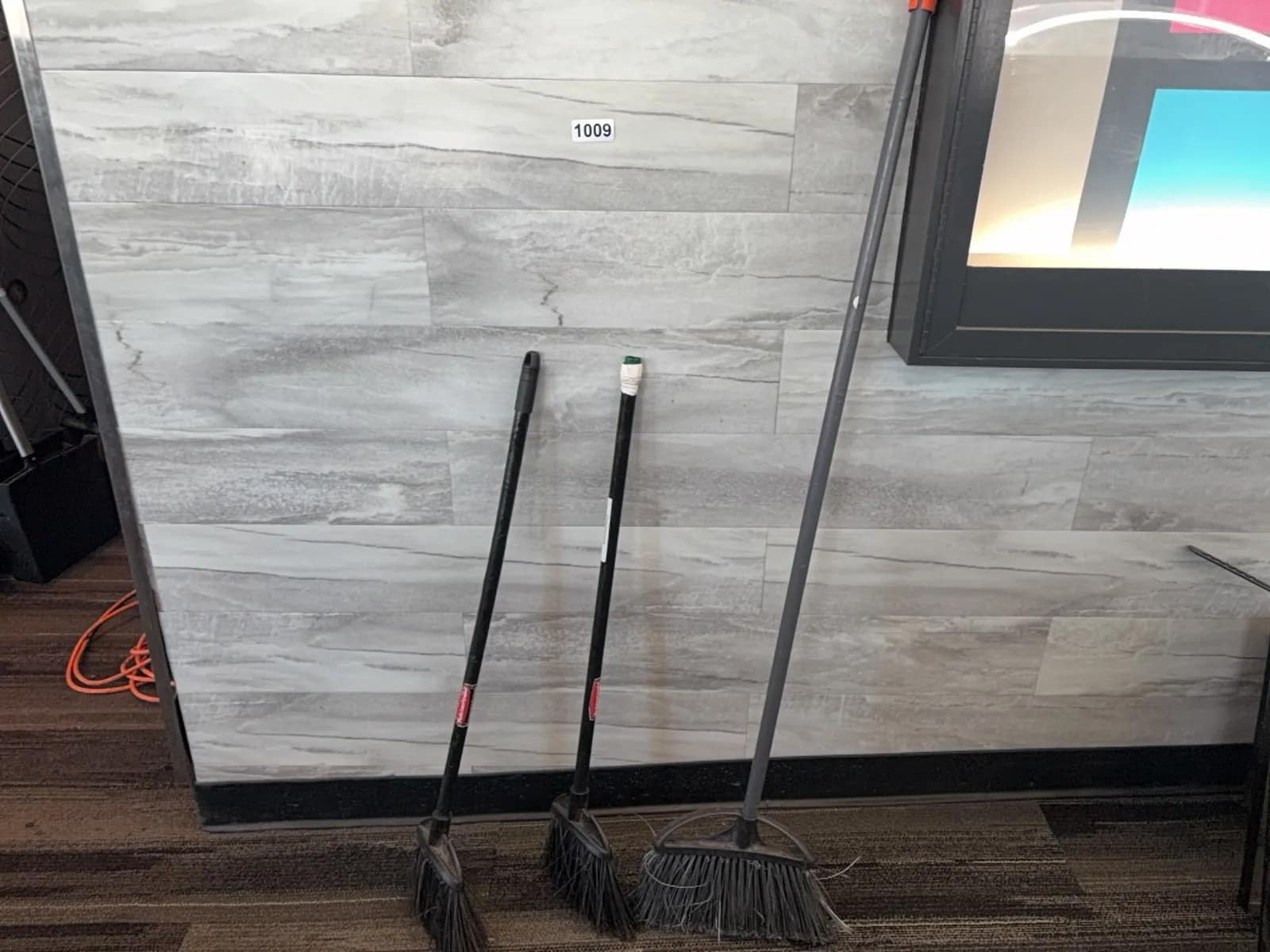 3-brooms-mqjxpb03