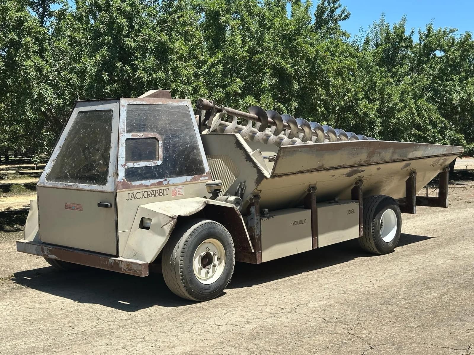 jackrabbit-jackrunner-jr400-high-speed-self-propelled-side-dump-shuttle-mr459poi