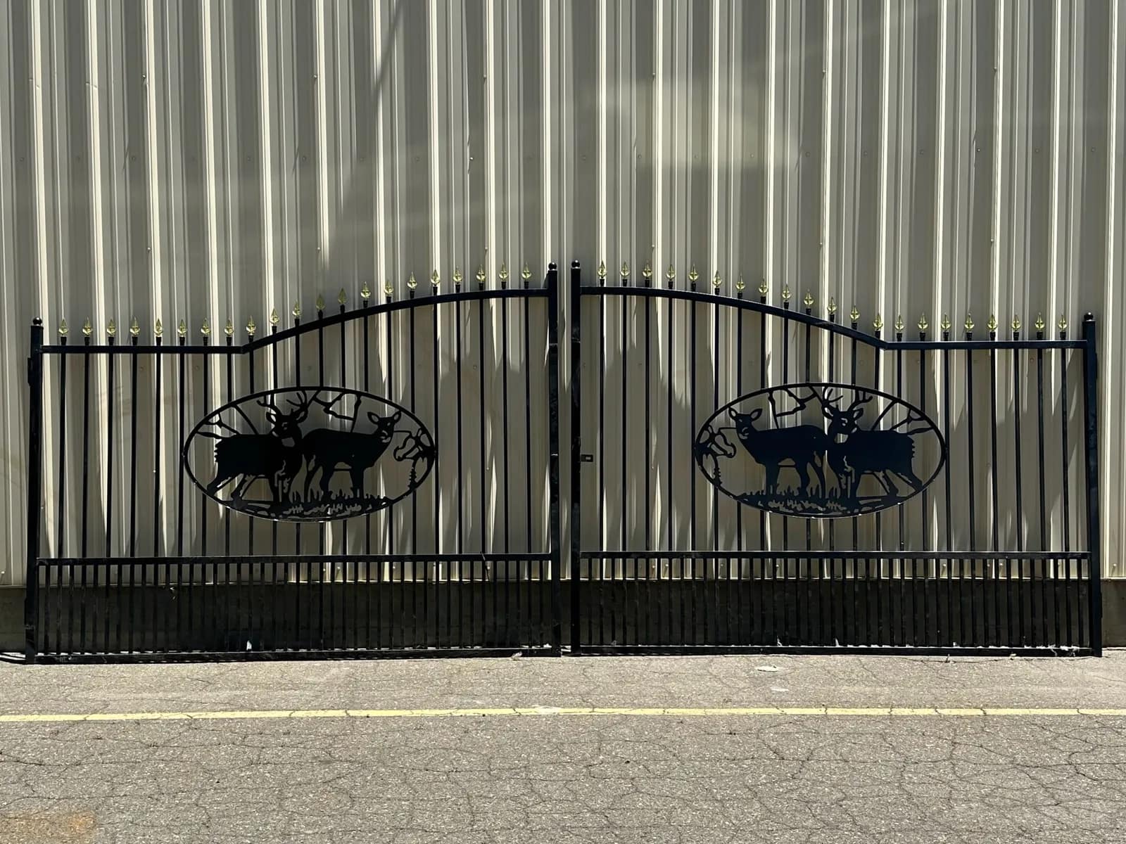 20-powder-coated-wrought-iron-bi-parting-gate-unused-c0145-1781561161346-mqfrilxe