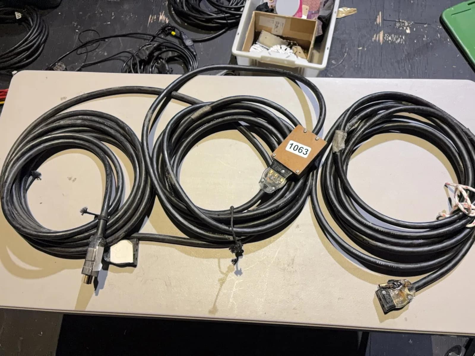 4-male-to-female-3-pin-stage-lighting-cables-misc-lengths-5d3285
