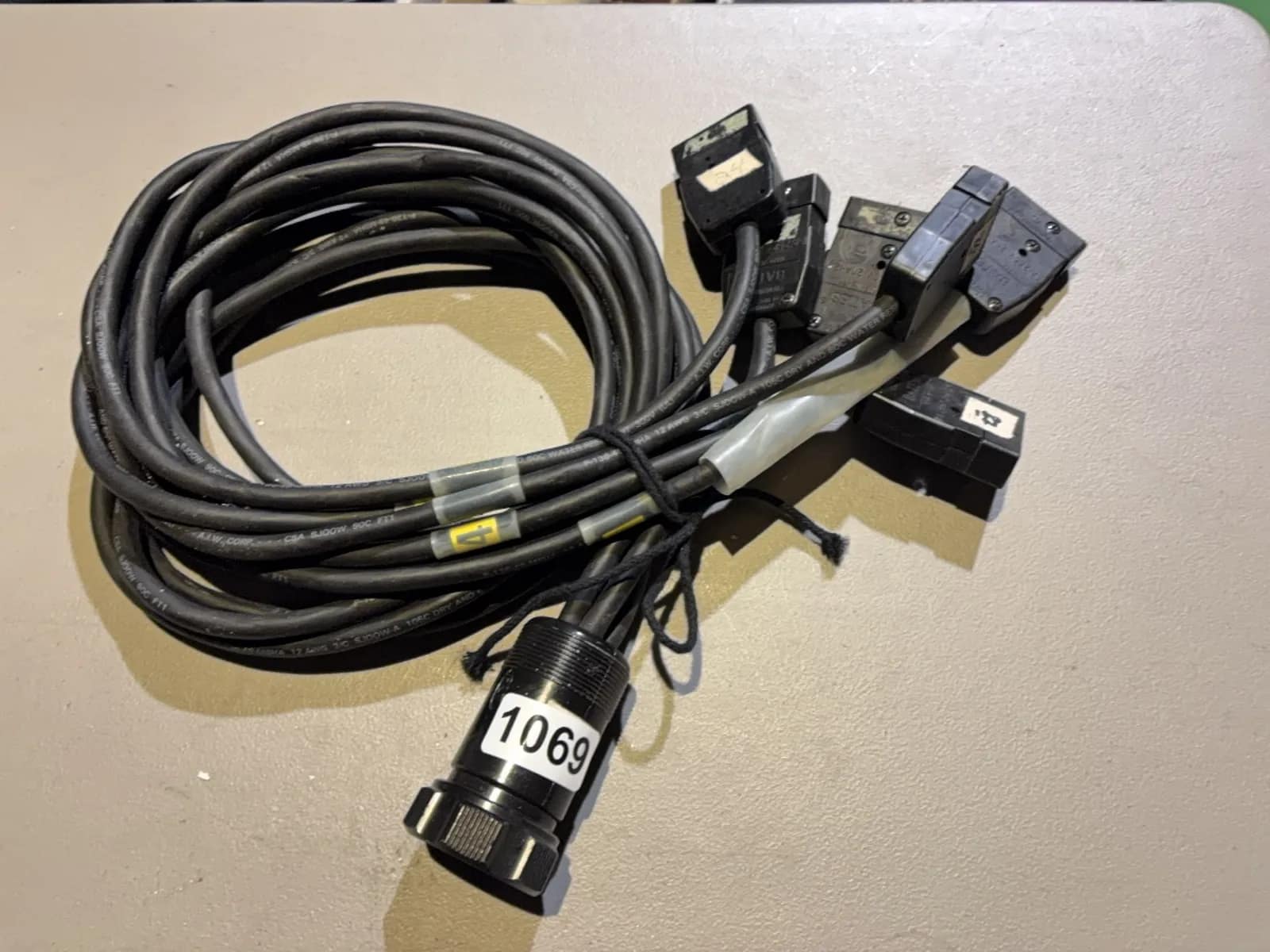 female-socapex-to-6-3-pin-male-stage-lighting-connector-7aee2a