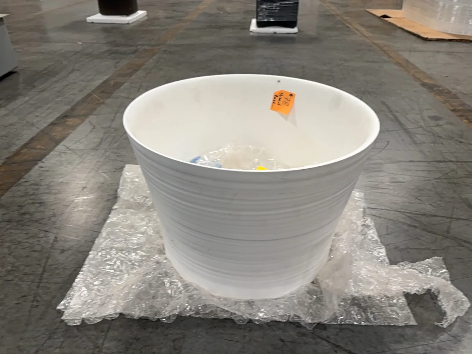 17-porcelain-sink-basin-02bc8f