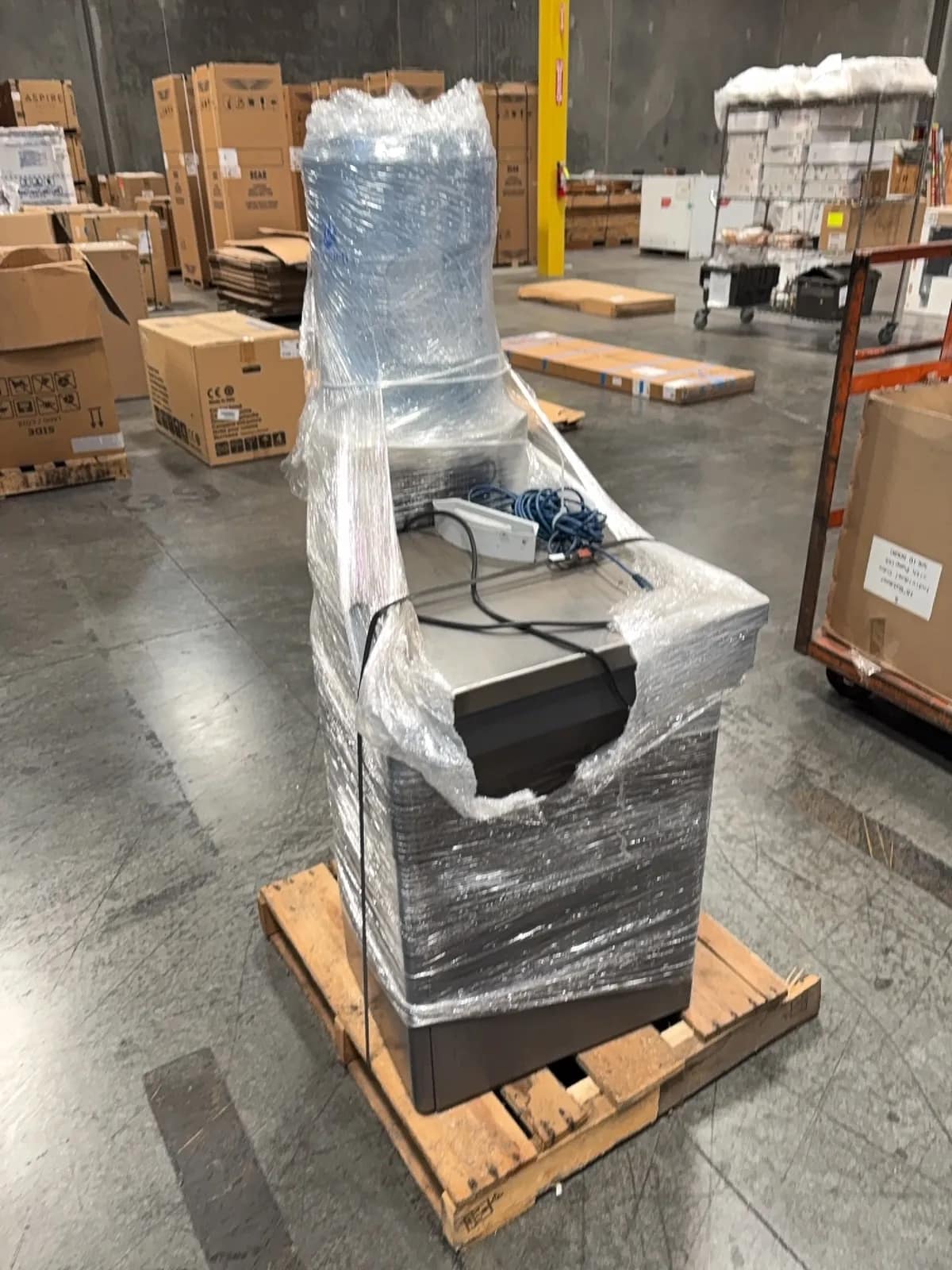contents-of-pallet-jack-stand-water-dispenser-and-scale-b86f5c