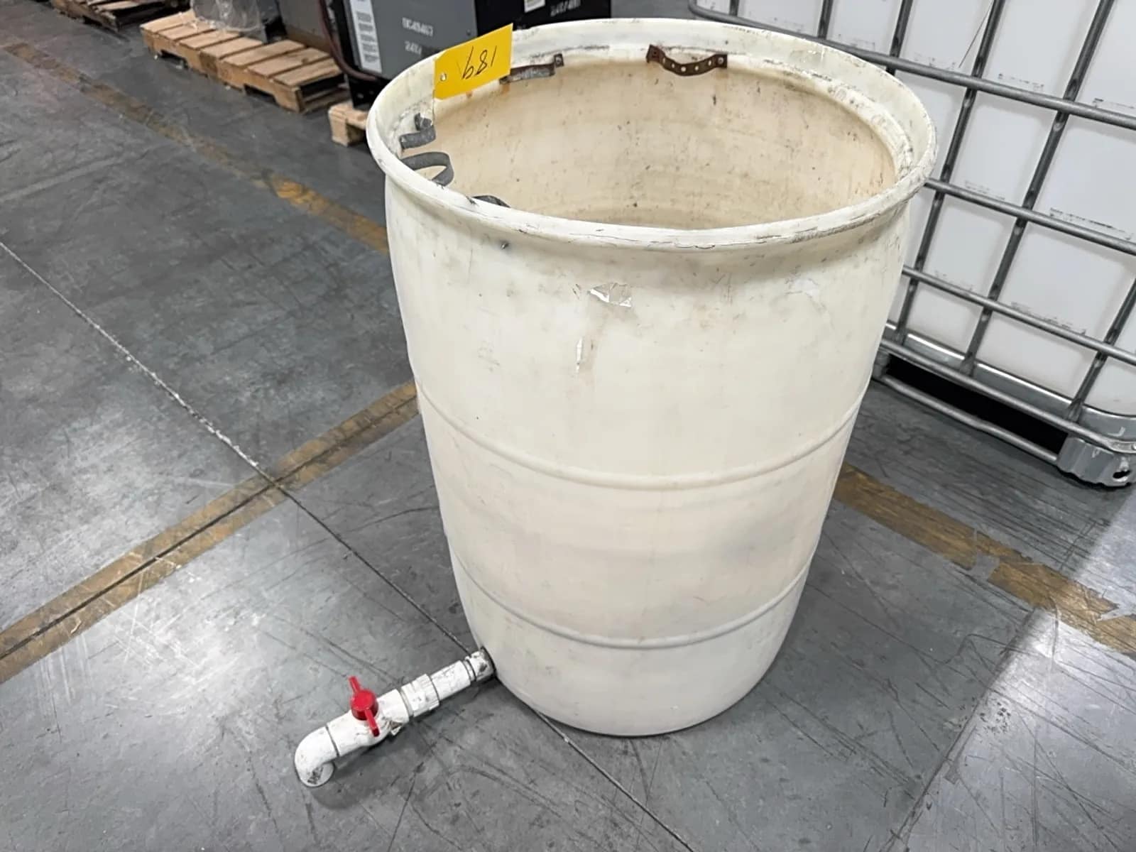55-gallon-drum-empty-028bd8