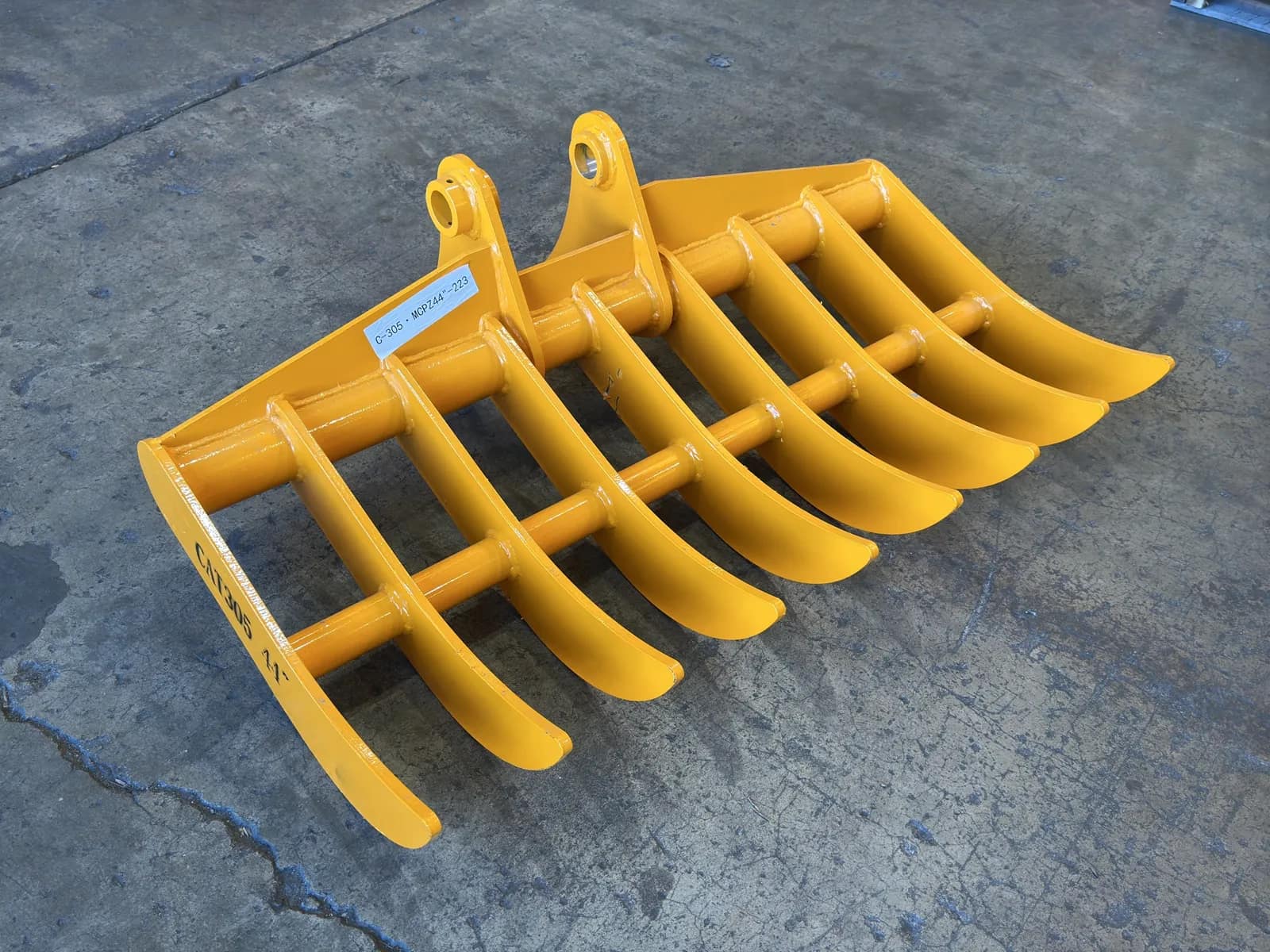 2026-future-44-excavator-dense-tooth-rake-fit-to-cat305-unused-mro3zelh