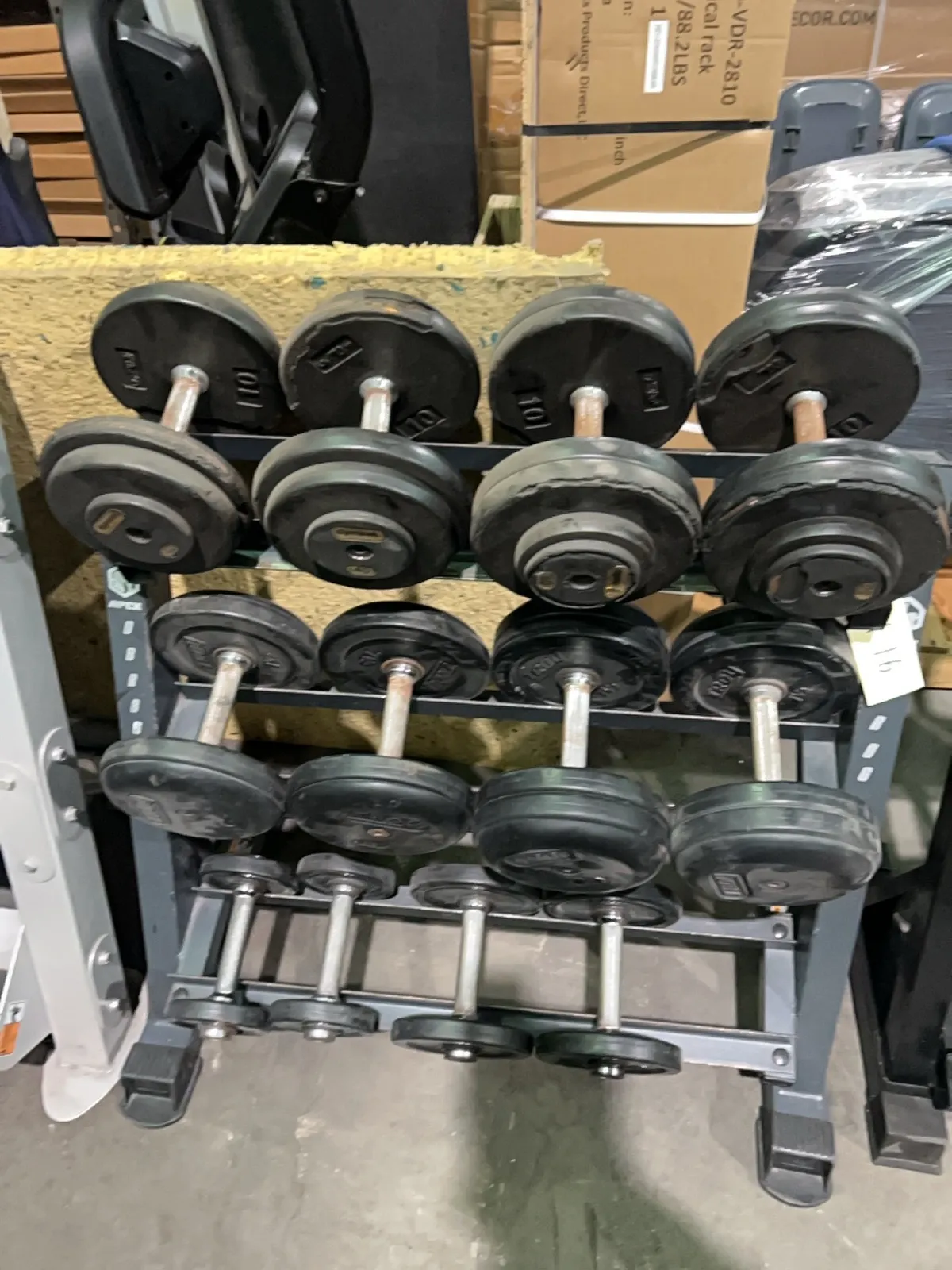 rounded-rubber-dumbells-with-stand-487a12